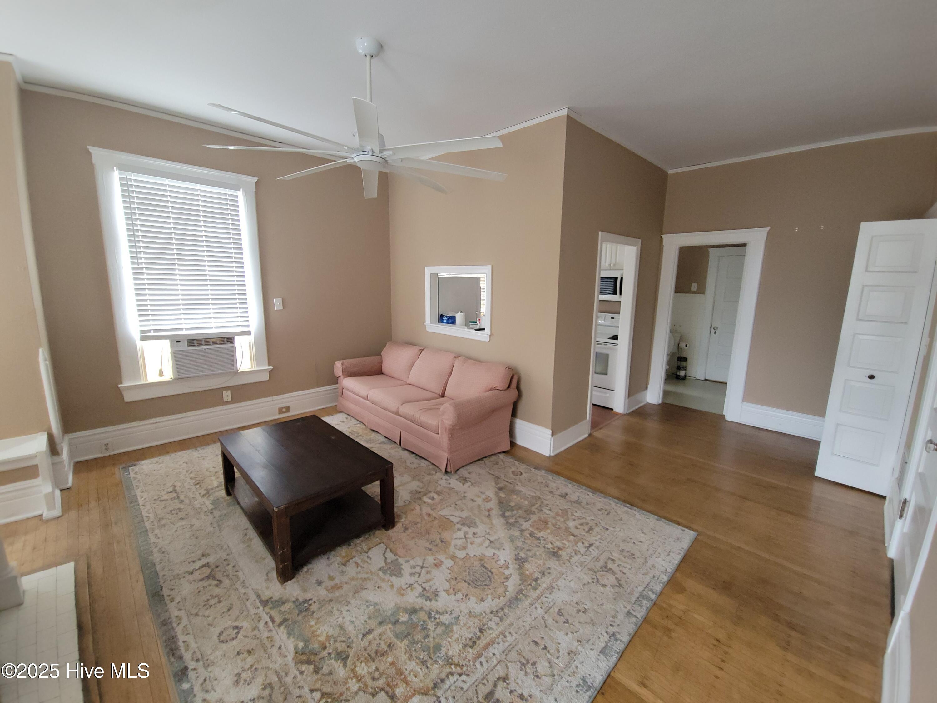 106 S 5th Avenue Property Photo 41