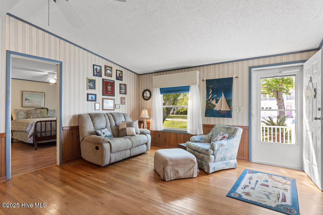 1613 Pinfish Lane Property Photo 17