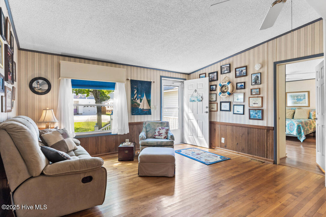 1613 Pinfish Lane Property Photo 18