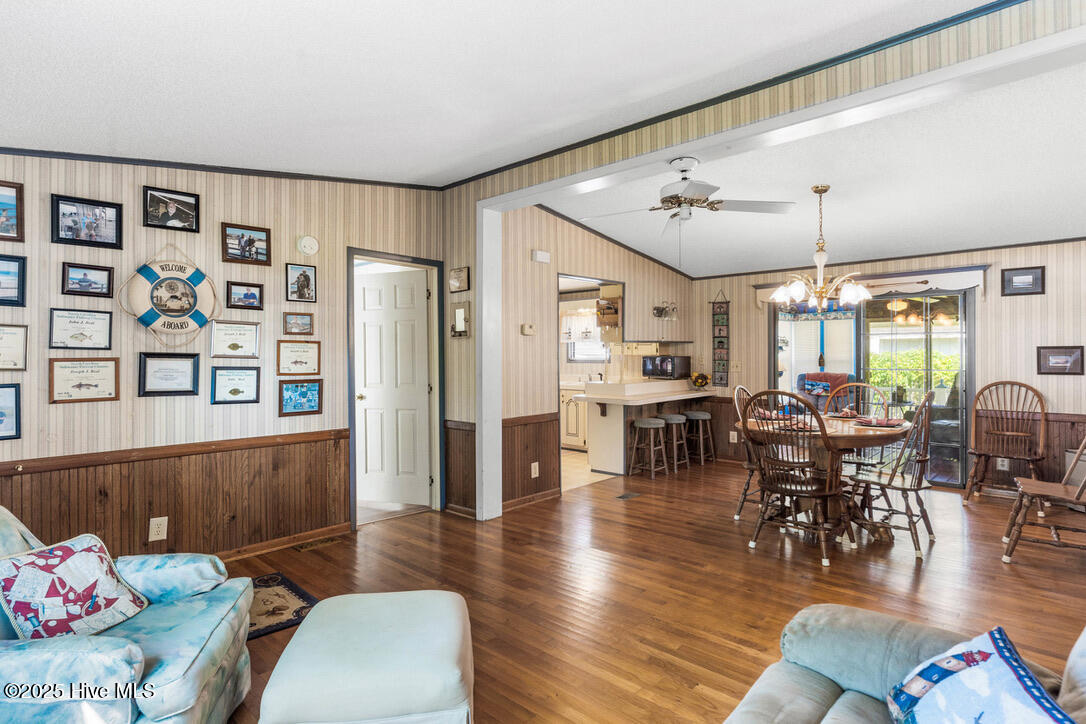 1613 Pinfish Lane Property Photo 19