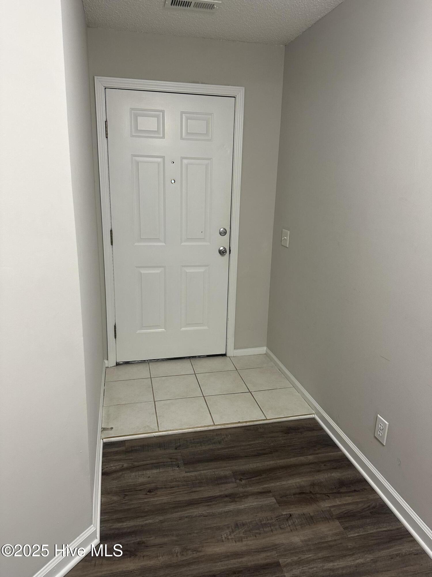 2818 Mulberry Lane D Property Photo 5