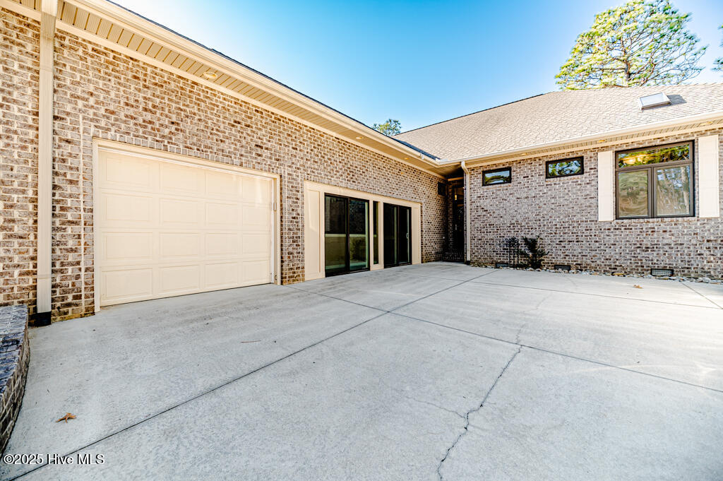 835 Lake Dornoch Drive Property Photo 6