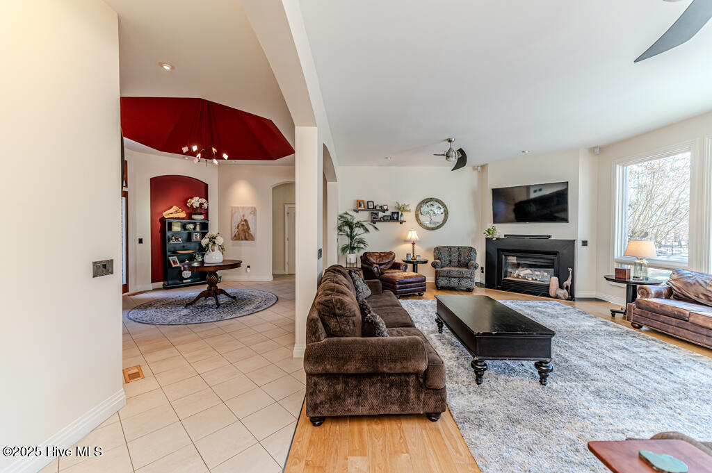 835 Lake Dornoch Drive Property Photo 10