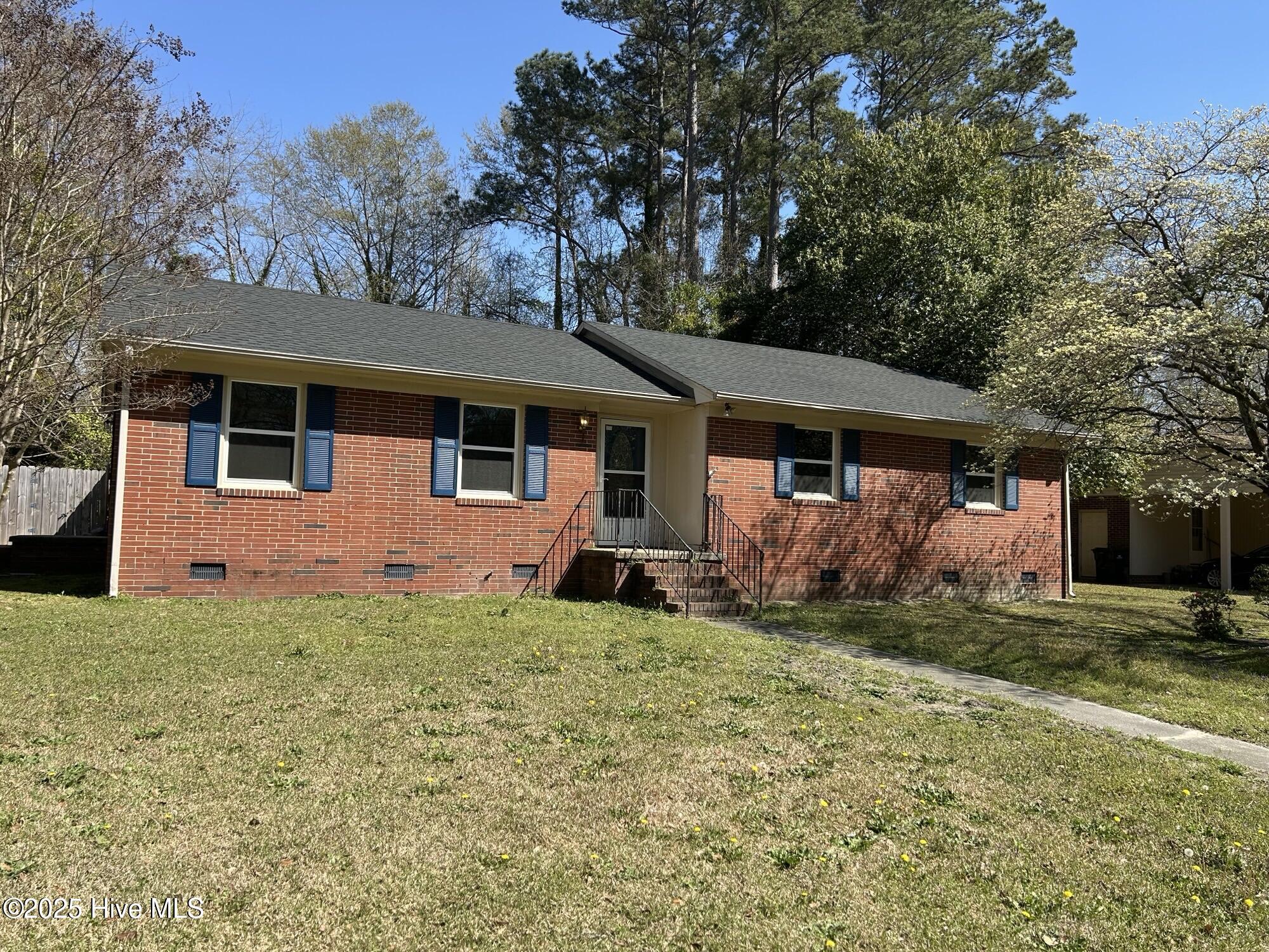 904 E Scotsdale Road Property Photo 1