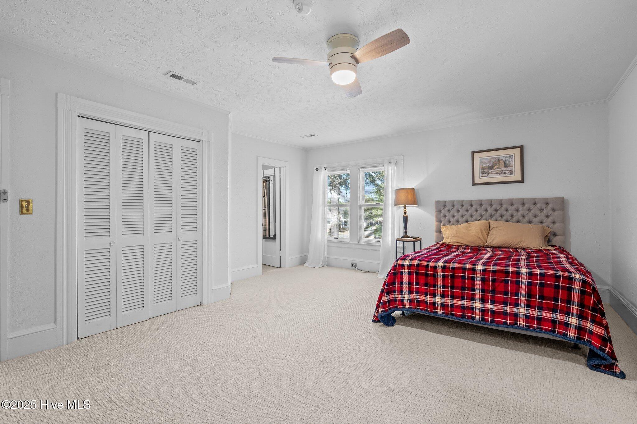 280 W Connecticut Avenue Property Photo 24