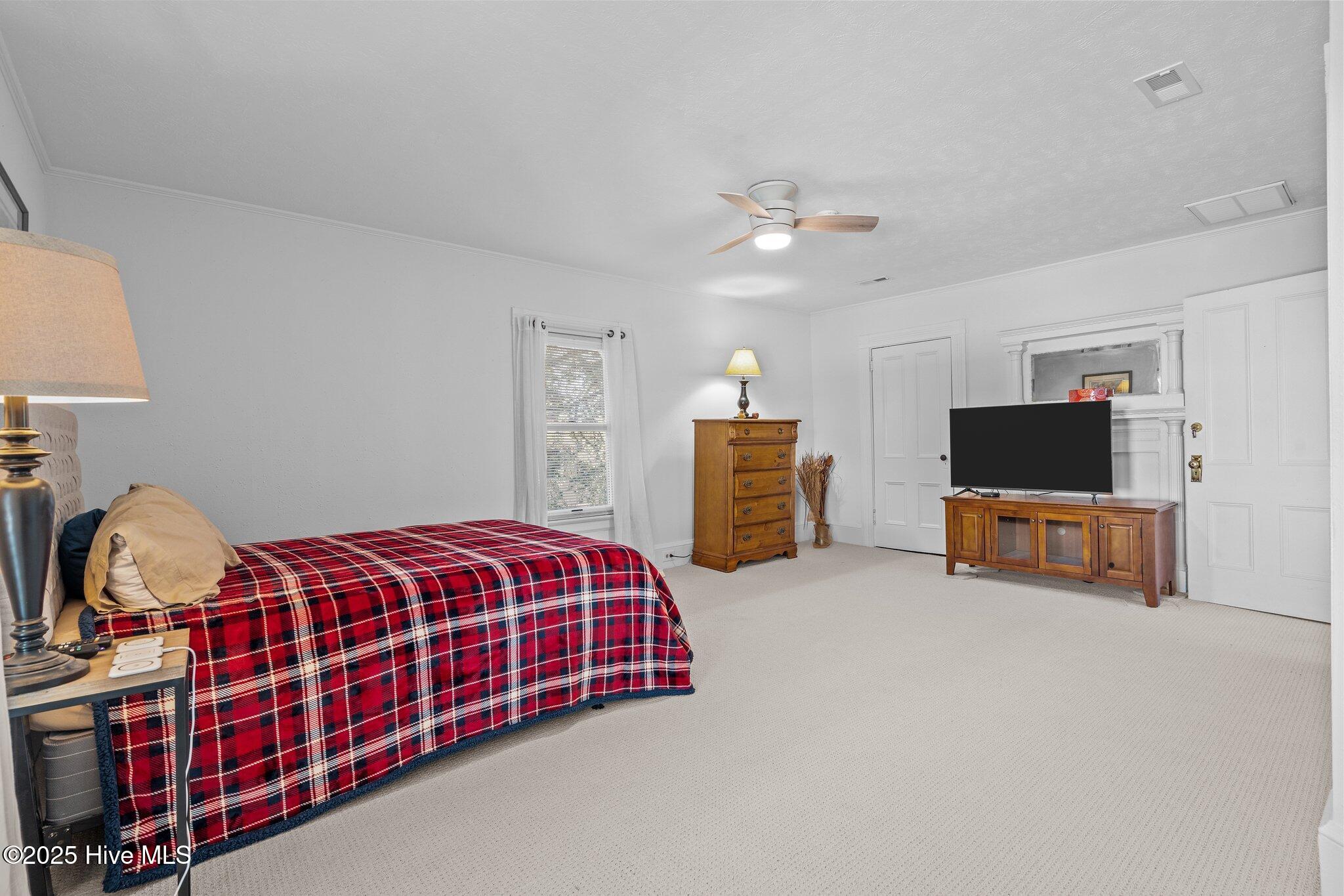 280 W Connecticut Avenue Property Photo 25