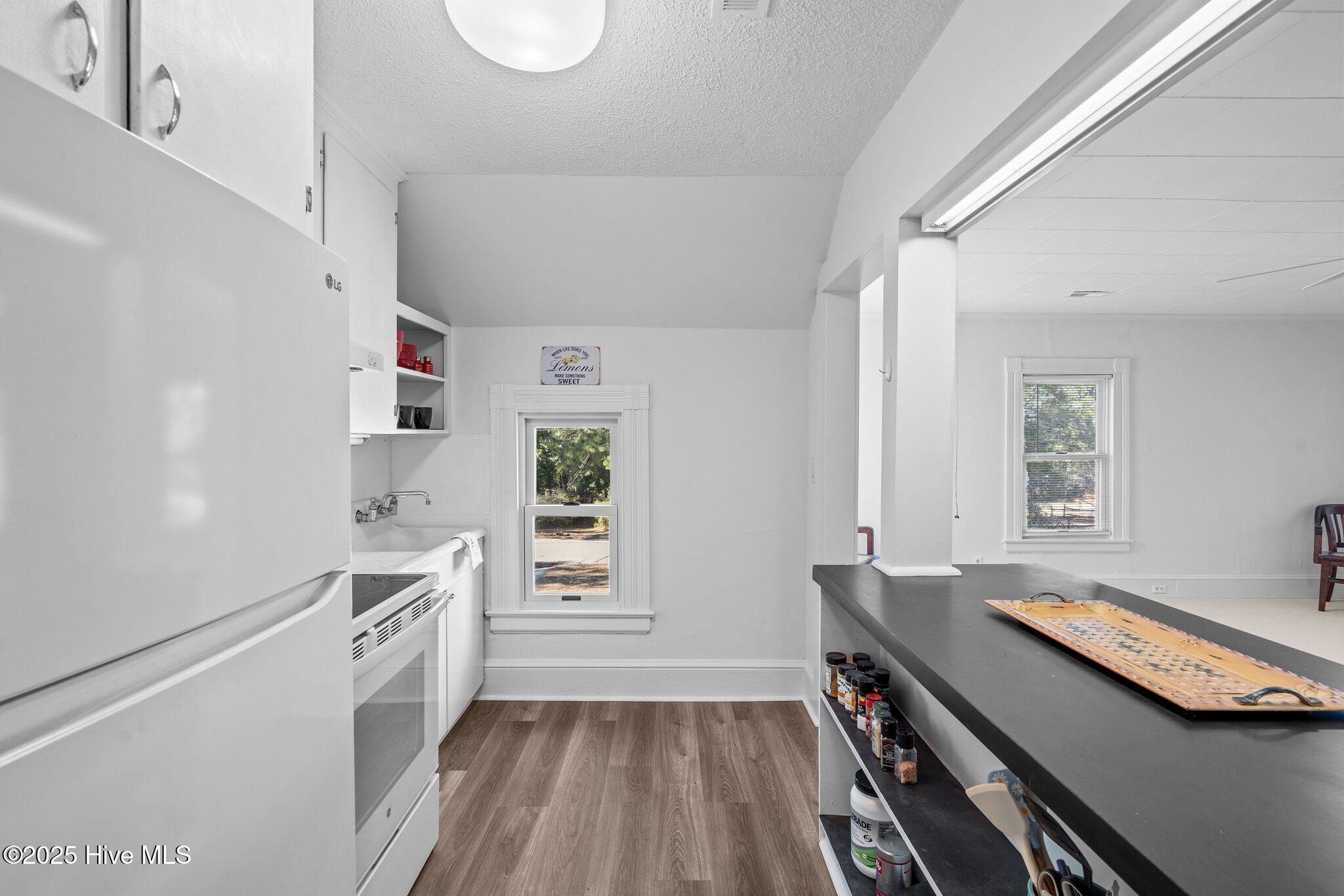 280 W Connecticut Avenue Property Photo 31