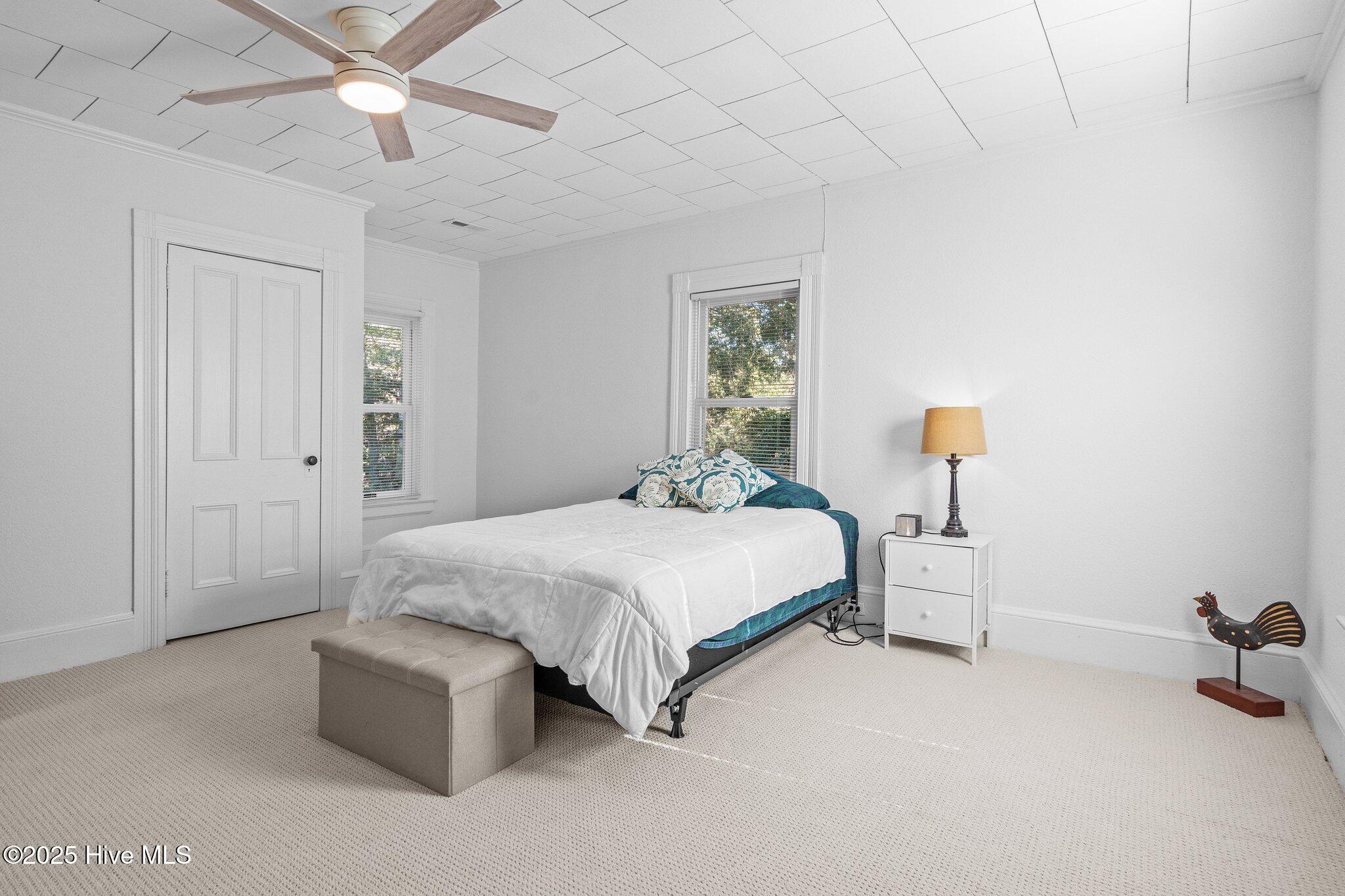 280 W Connecticut Avenue Property Photo 33