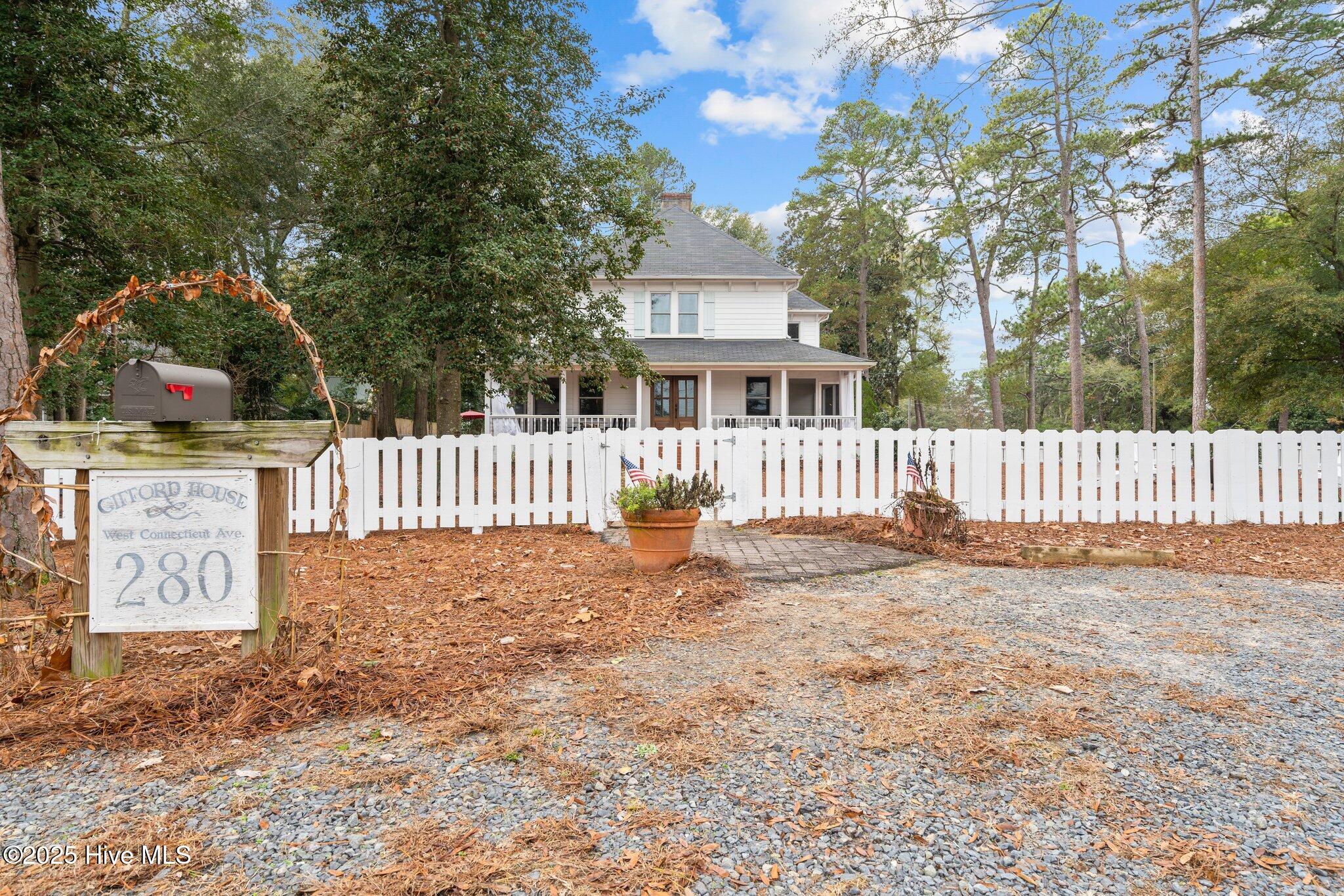 280 W Connecticut Avenue Property Photo 47