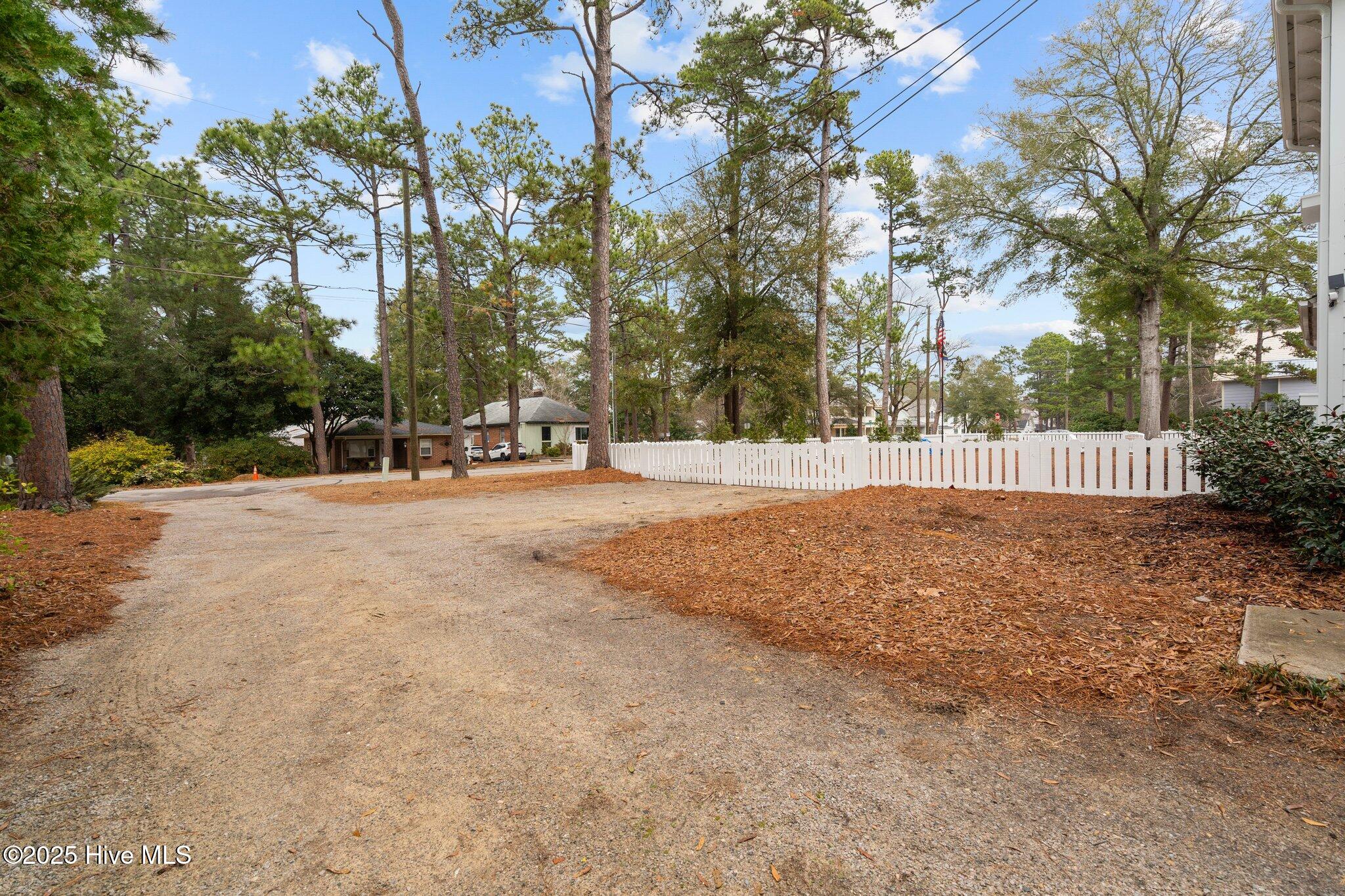 280 W Connecticut Avenue Property Photo 49