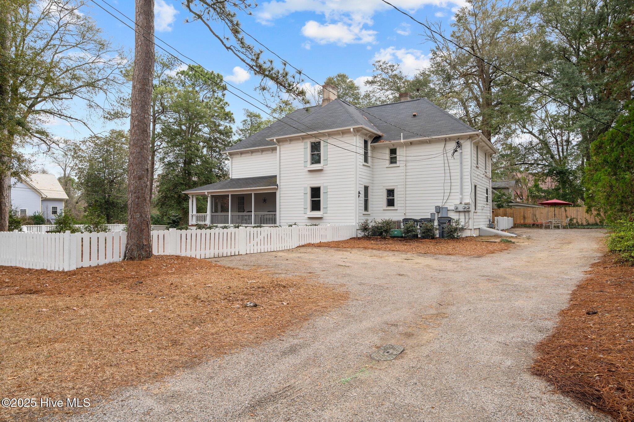 280 W Connecticut Avenue Property Photo 53