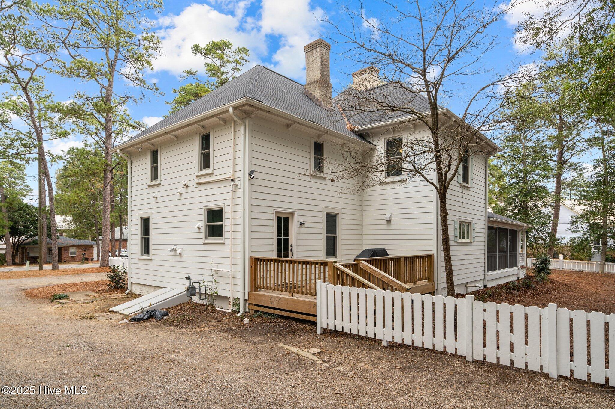 280 W Connecticut Avenue Property Photo 60