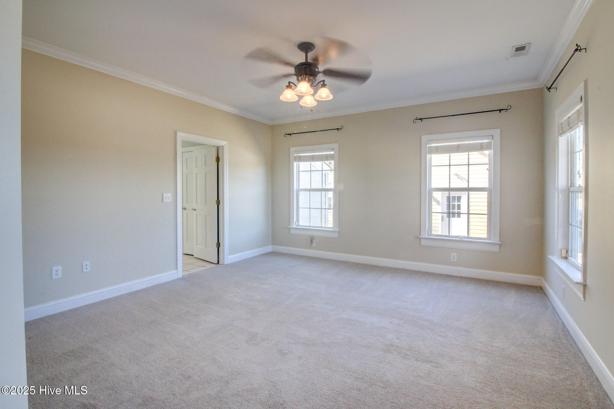 135 Vashti Drive Property Photo 35