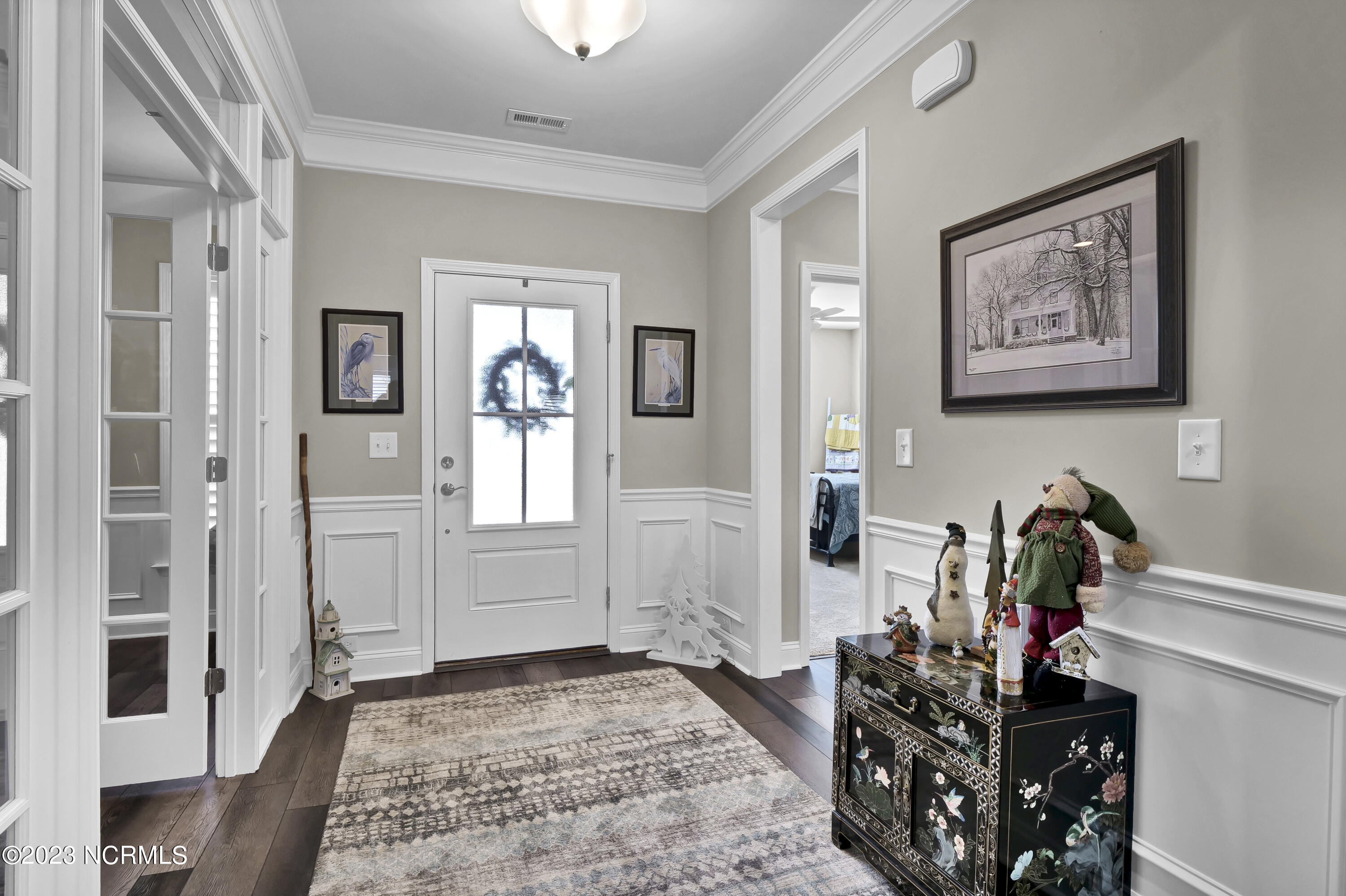 607 Craddock Drive Property Photo 4