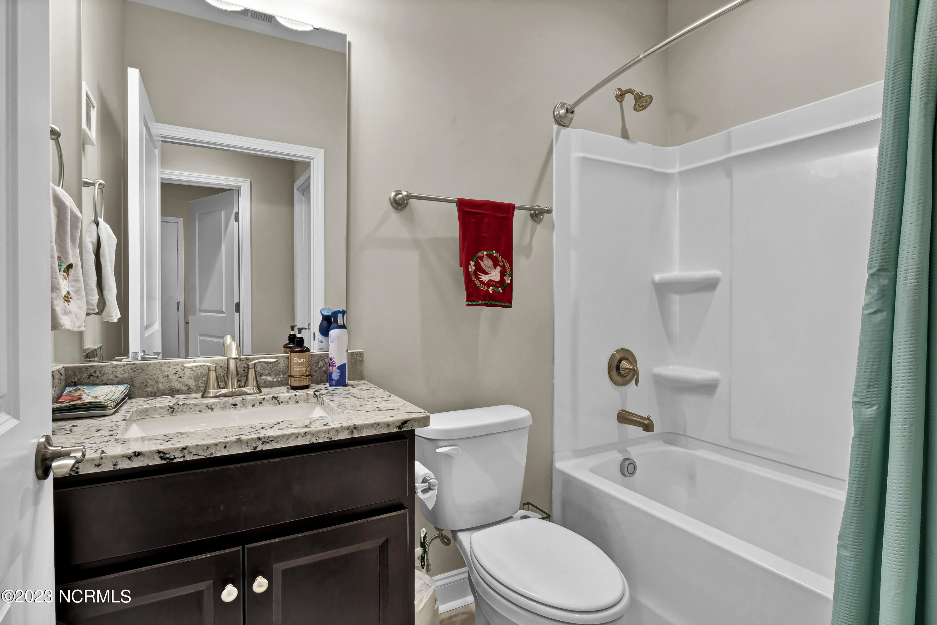 607 Craddock Drive Property Photo 27