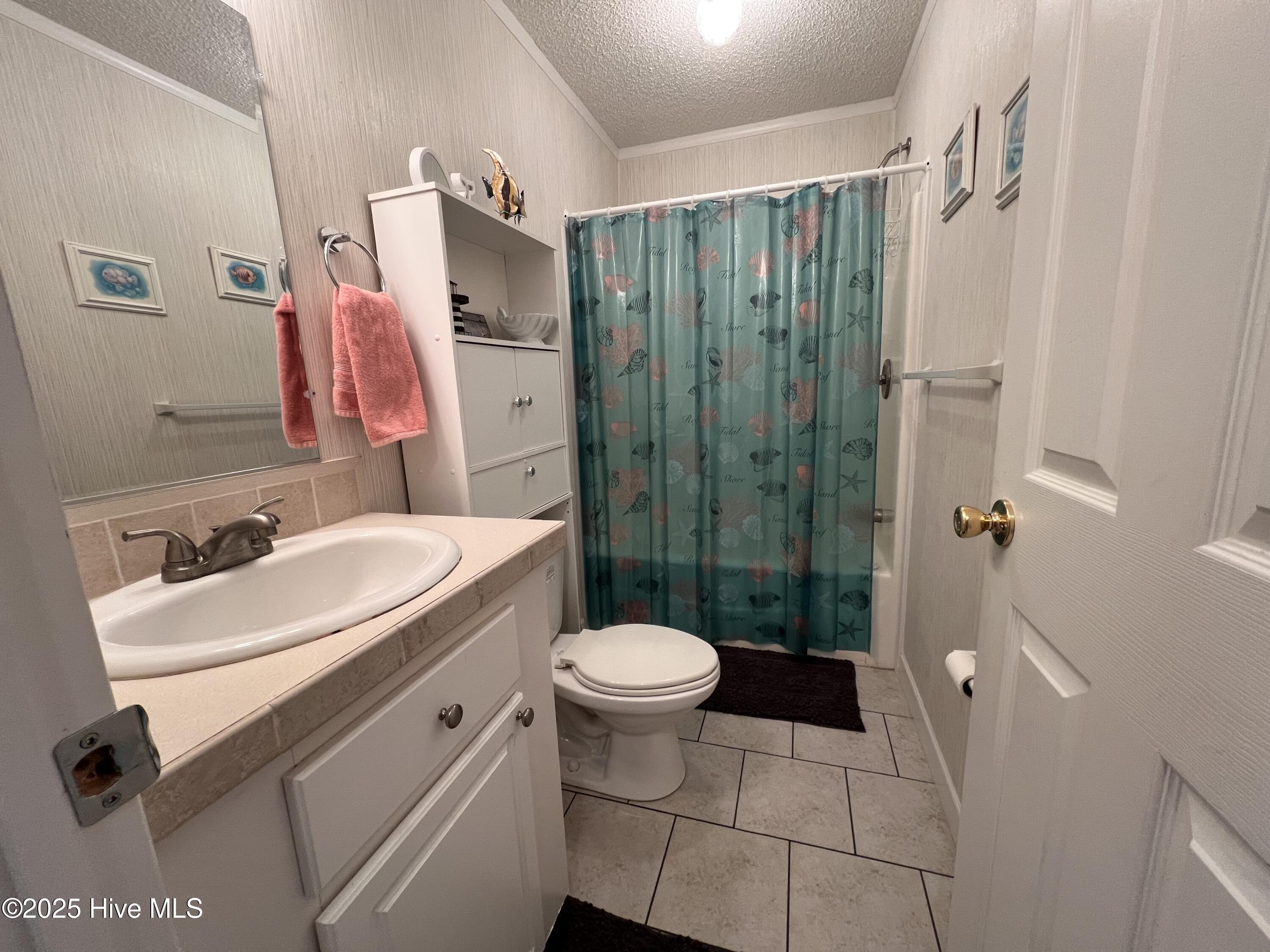 705 Live Oak Drive Property Photo 13