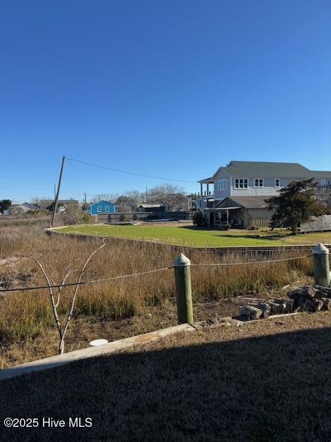605 Bay Street Property Photo 2