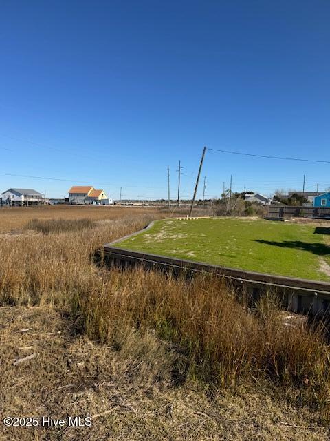 605 Bay Street Property Photo 5
