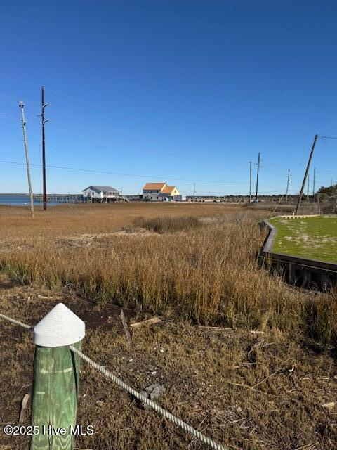605 Bay Street Property Photo 7