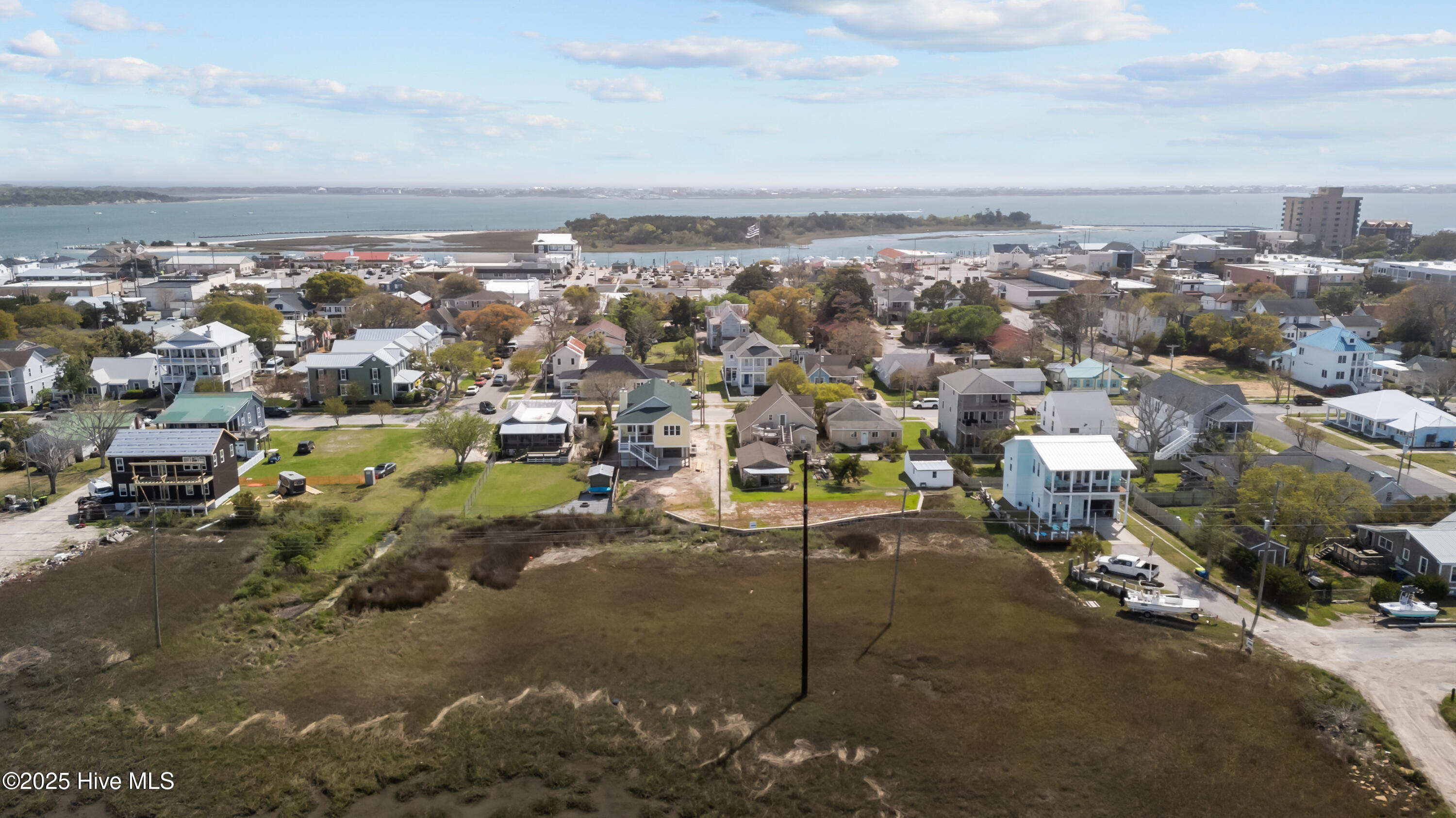 605 Bay Street Property Photo 16