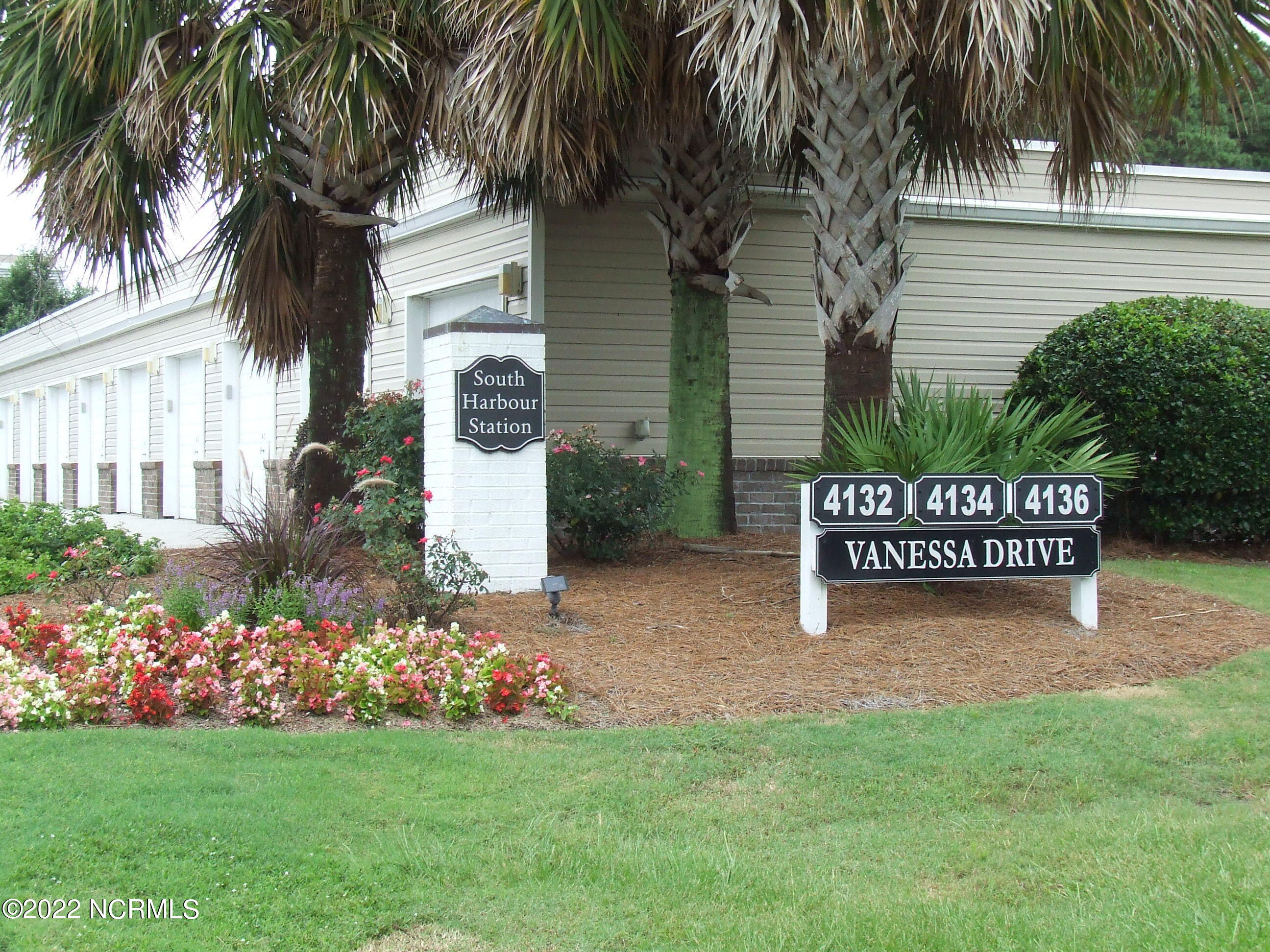 4134 Vanessa Drive Unit 15 Property Photo 18