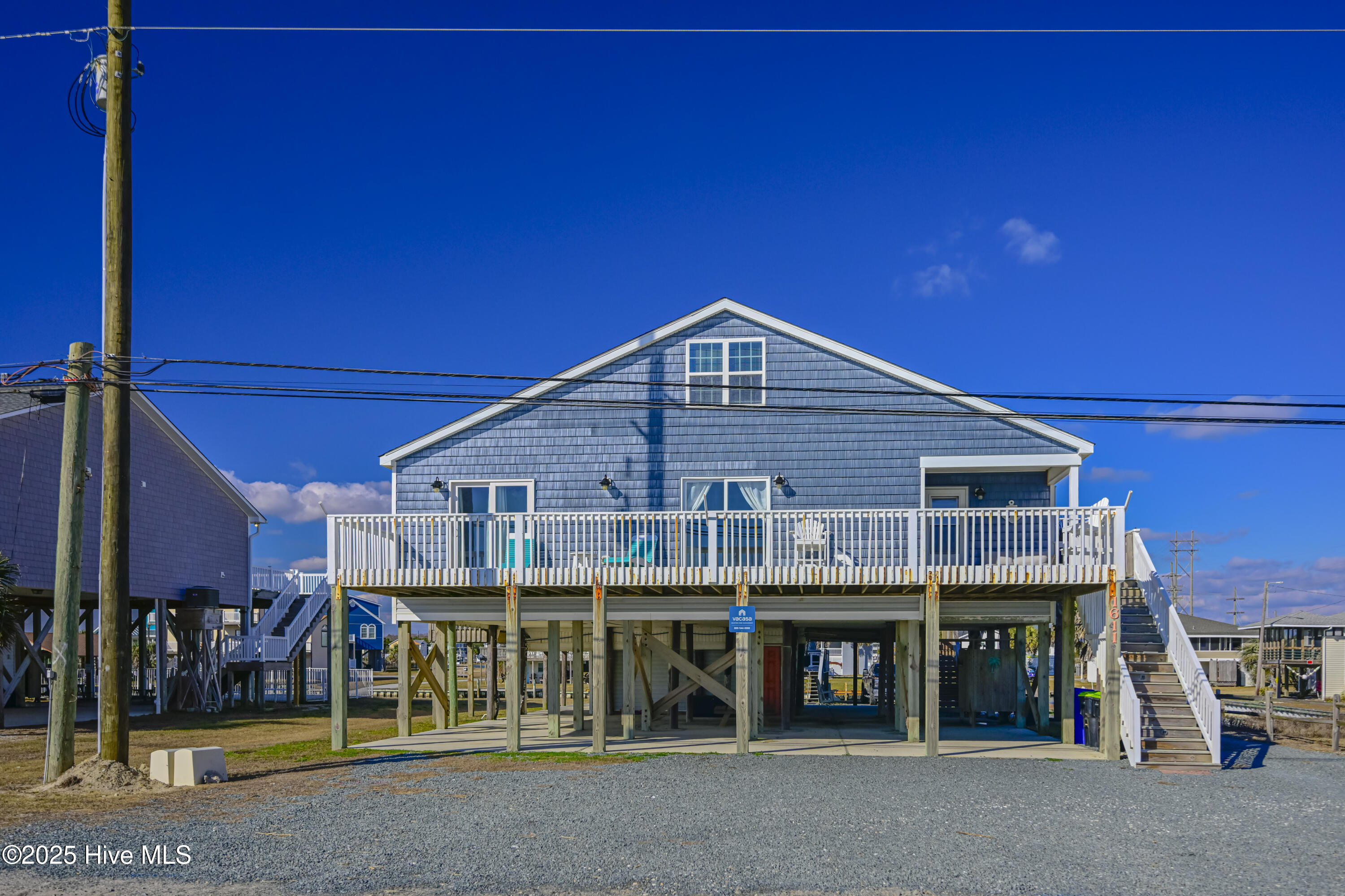 1611 New River Inlet Road Property Photo 1