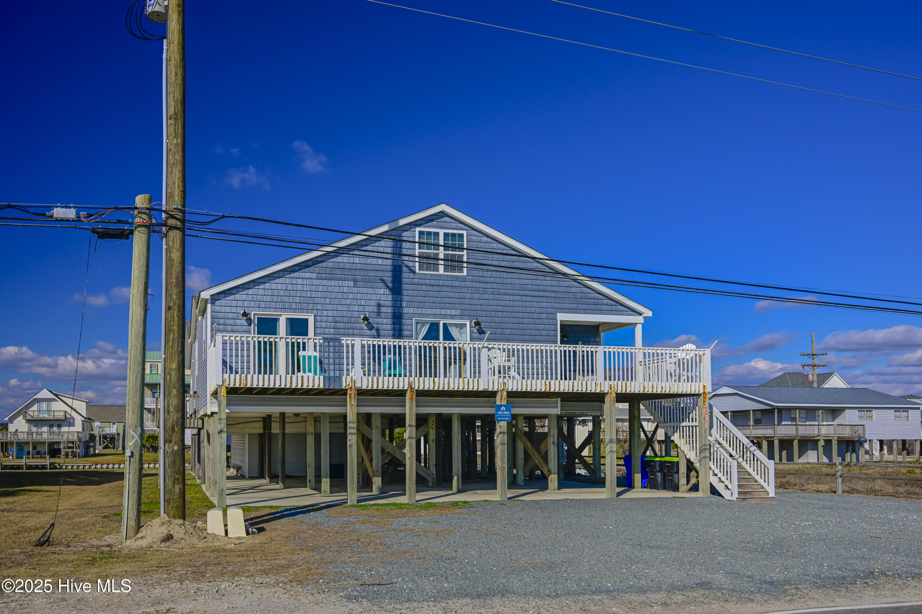 1611 New River Inlet Road Property Photo 6