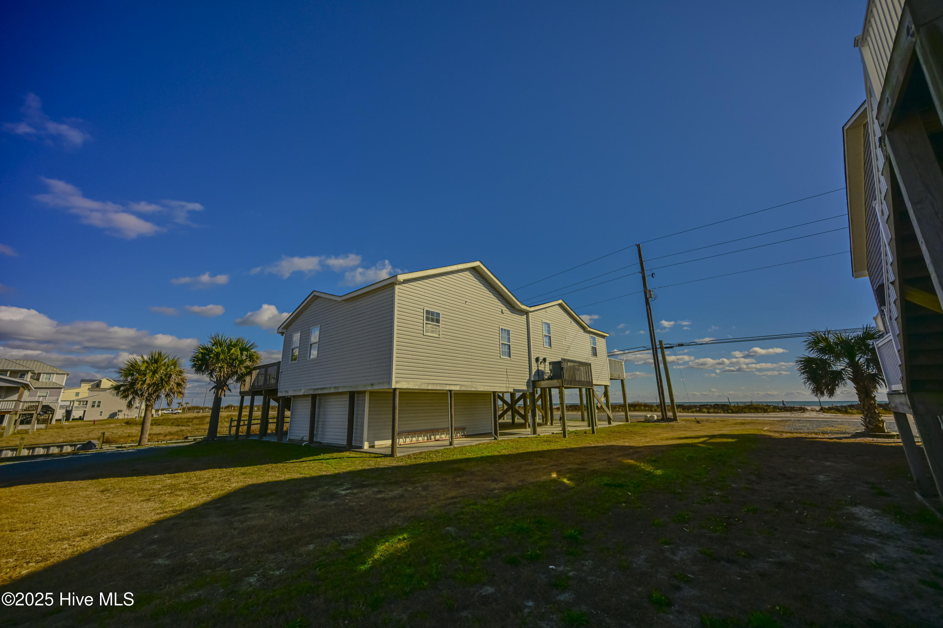 1611 New River Inlet Road Property Photo 15