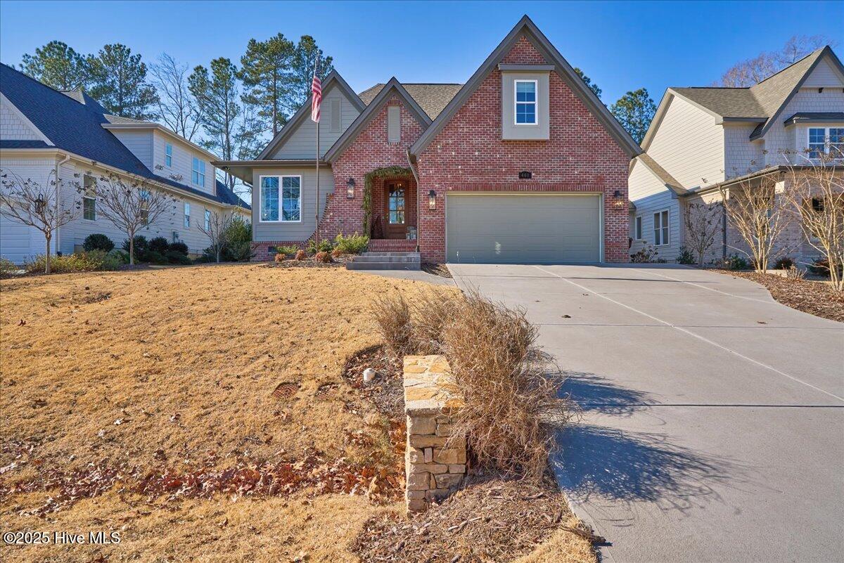401 Bridgewater Drive Property Photo