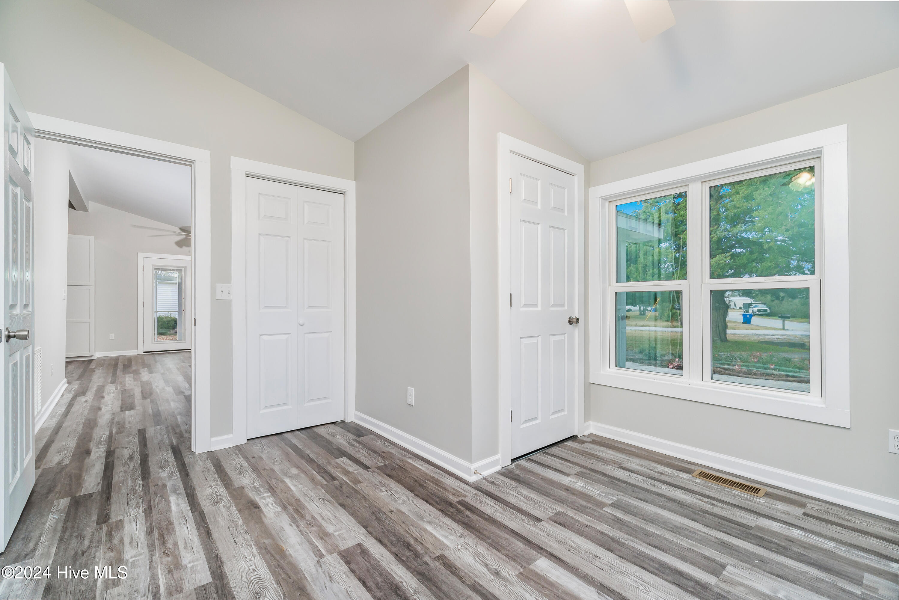 108 Park Avenue Property Photo 14
