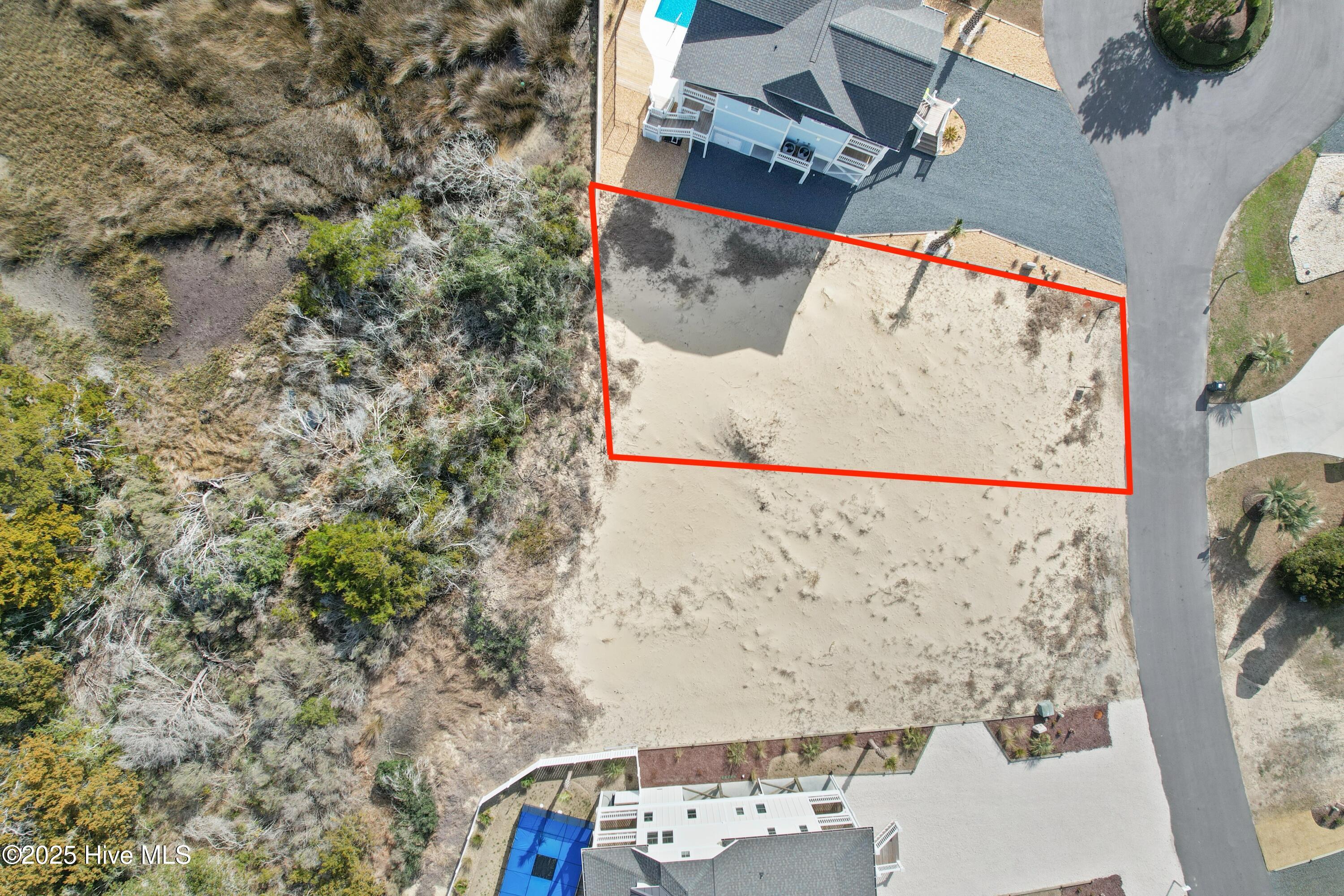 1035 Tide Ridge Drive Property Photo 3