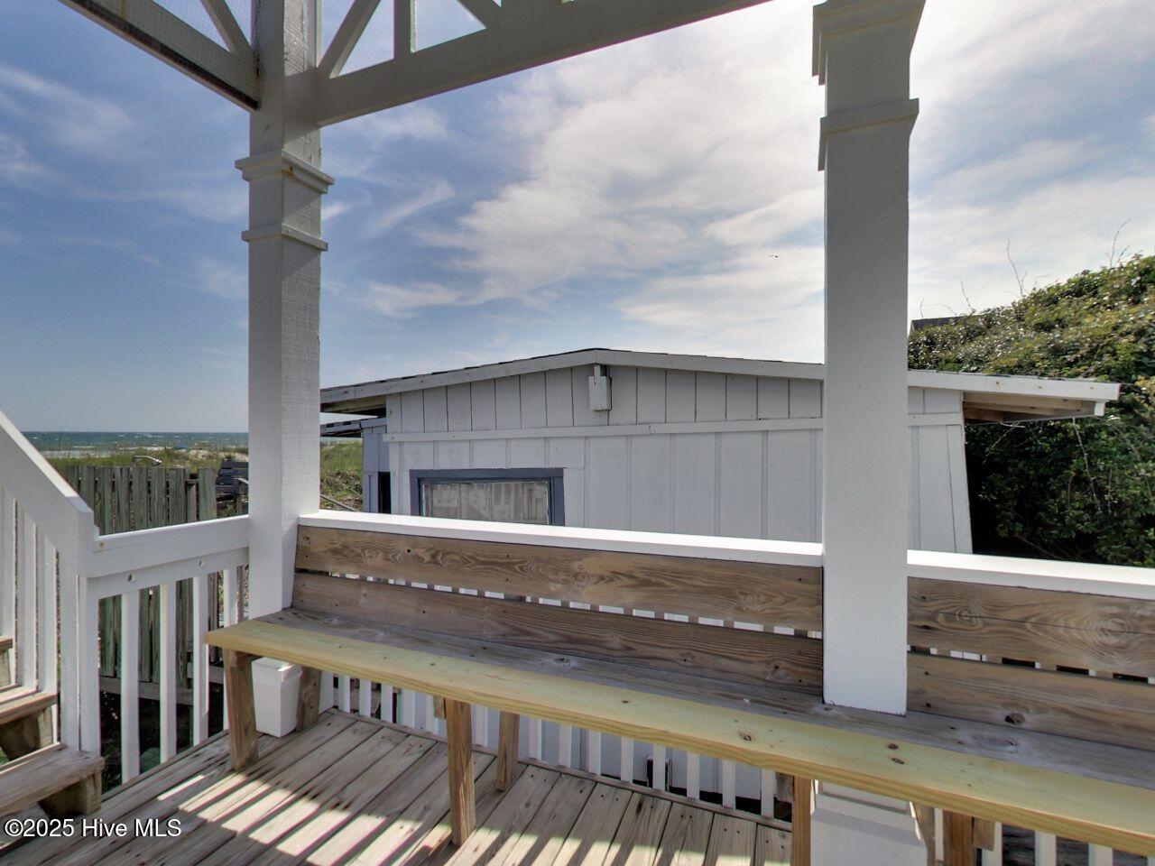 1035 Tide Ridge Drive Property Photo 13