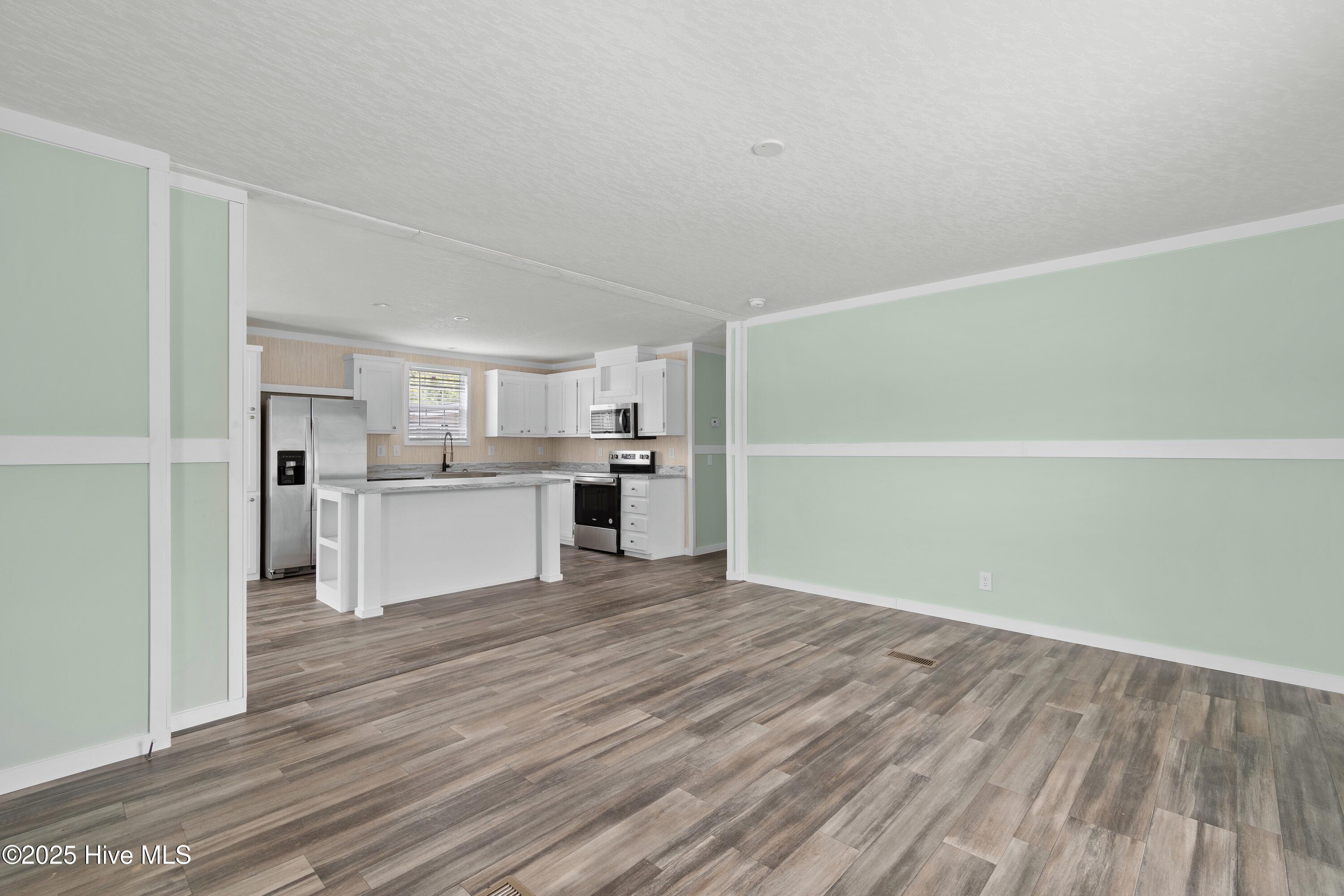 6823 Lewis Drive Property Photo 7