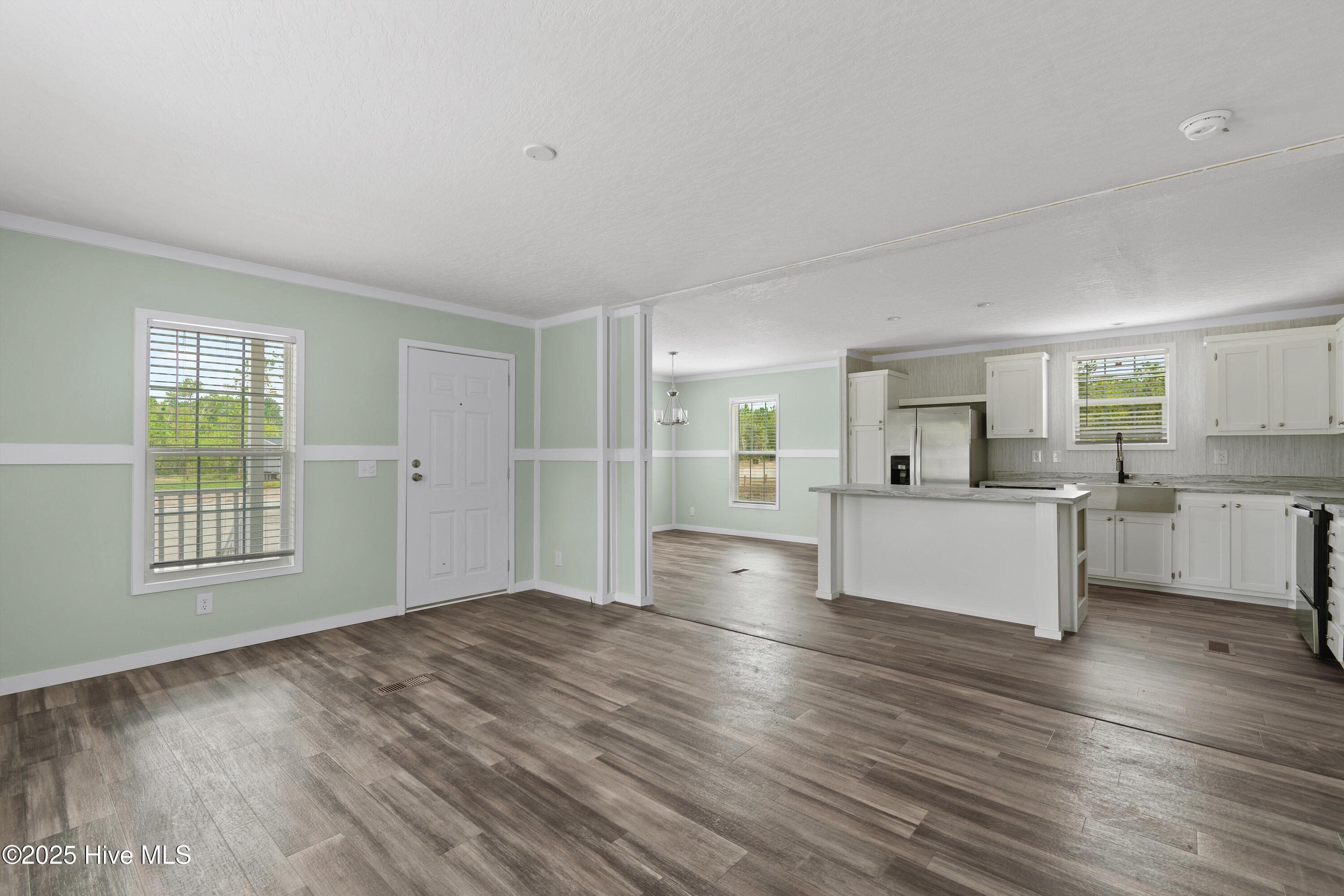 6823 Lewis Drive Property Photo 8