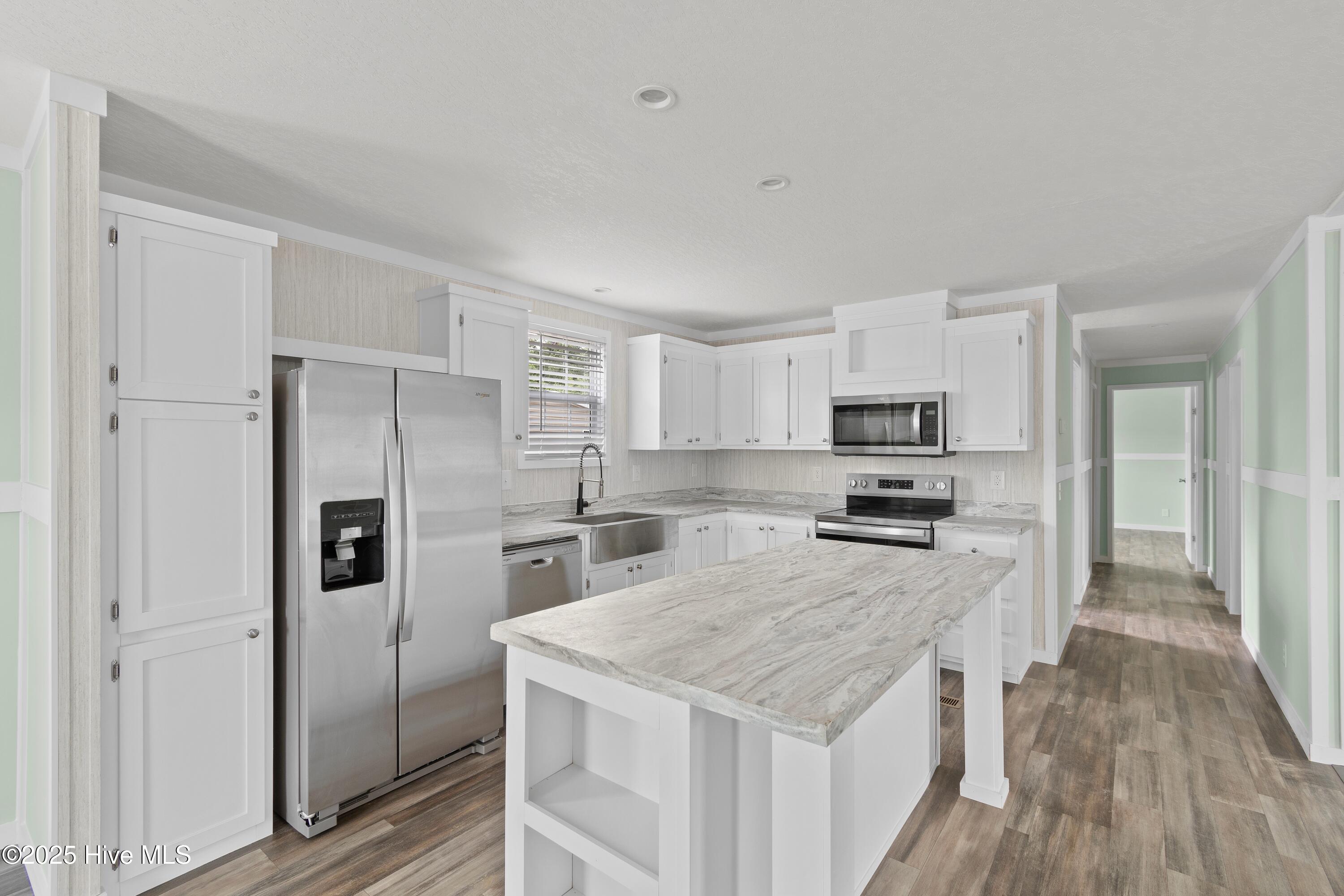 6823 Lewis Drive Property Photo 10