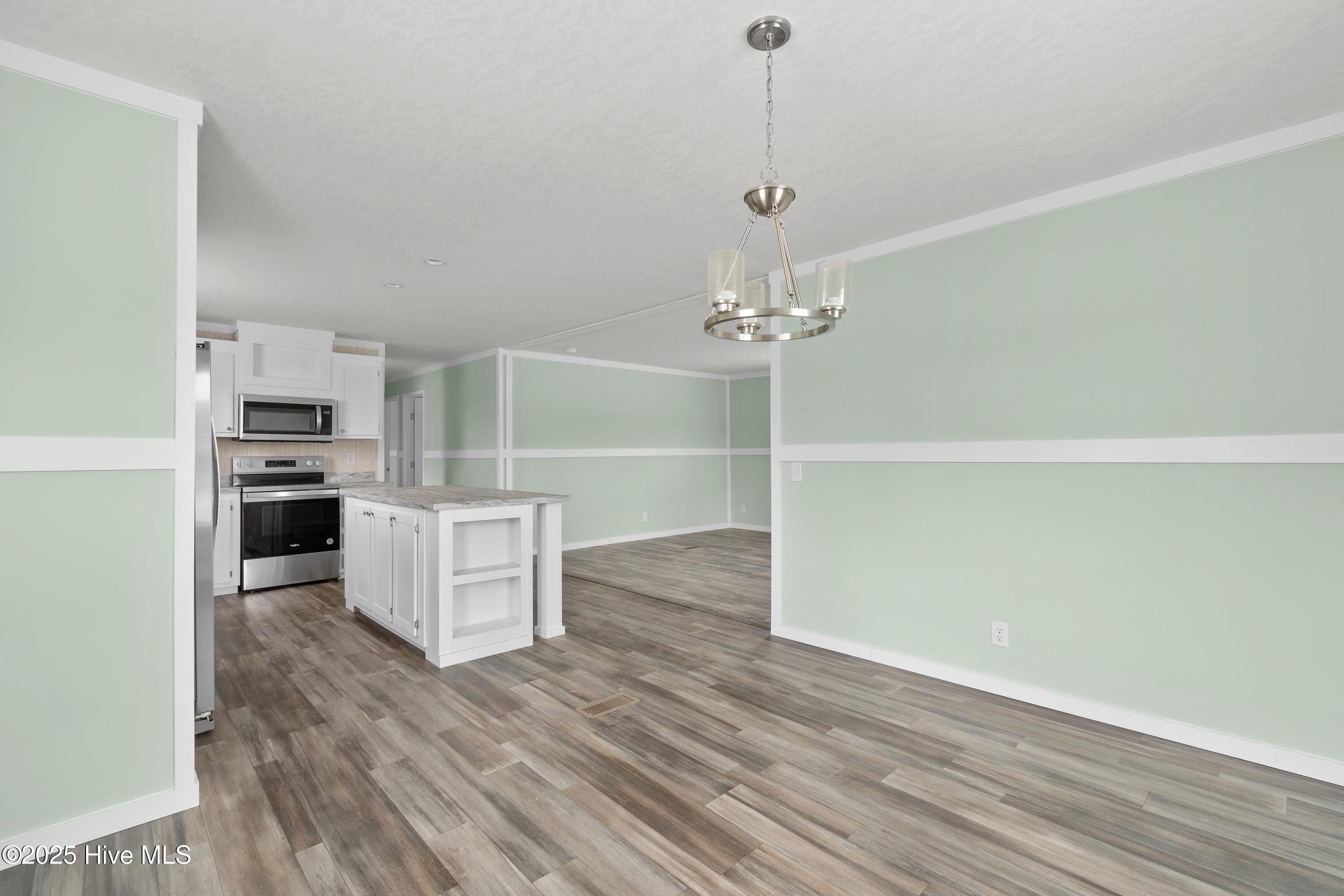 6823 Lewis Drive Property Photo 14