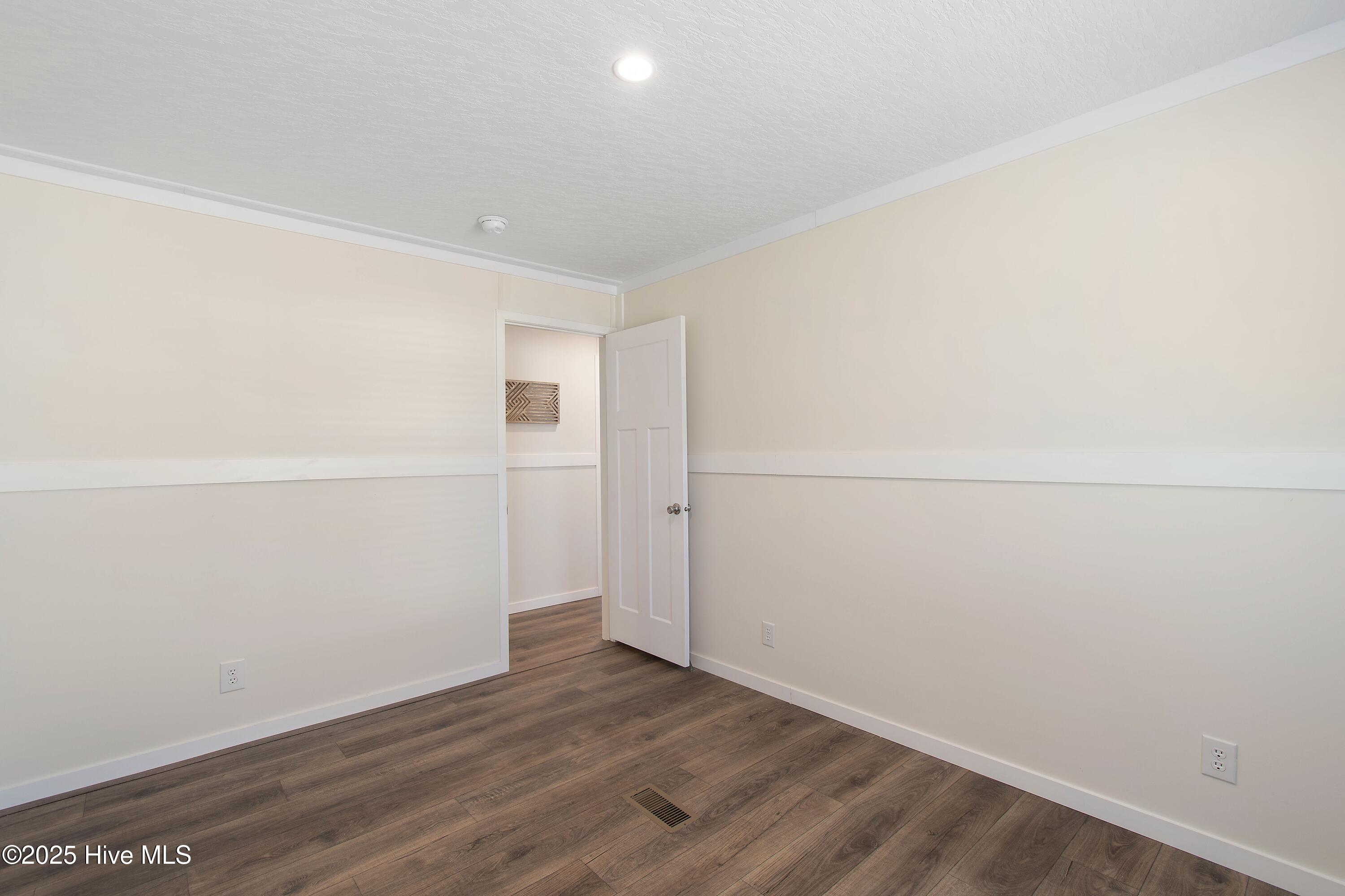 6801 Lewis Drive Property Photo 16