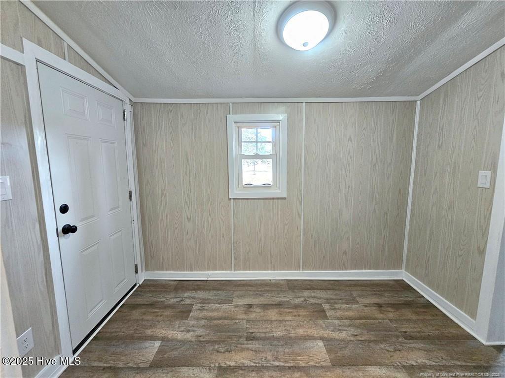 307 S Thompson Street Property Photo 10