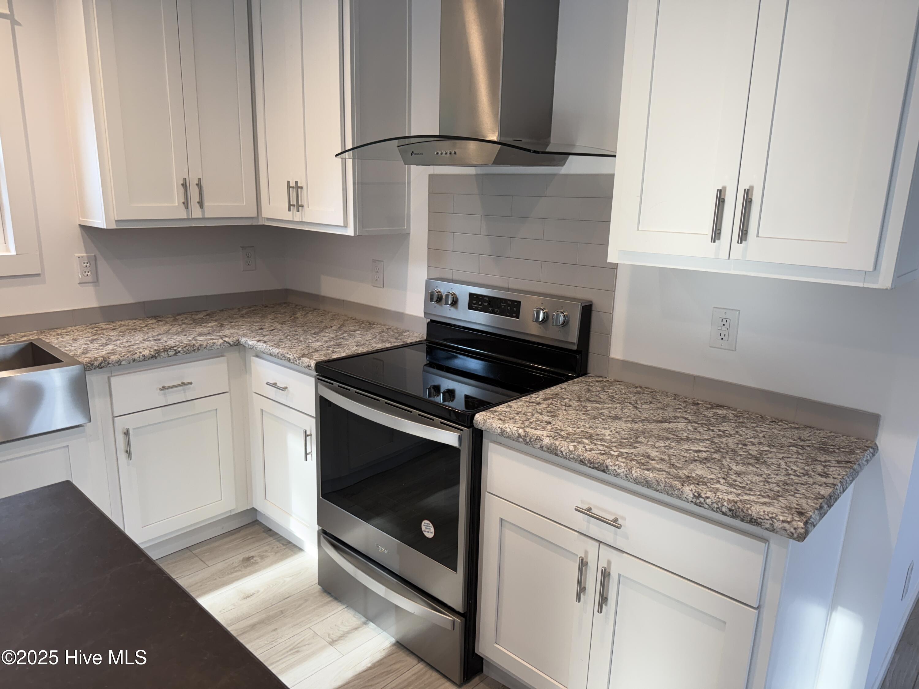 6767 Lewis Drive Property Photo 11