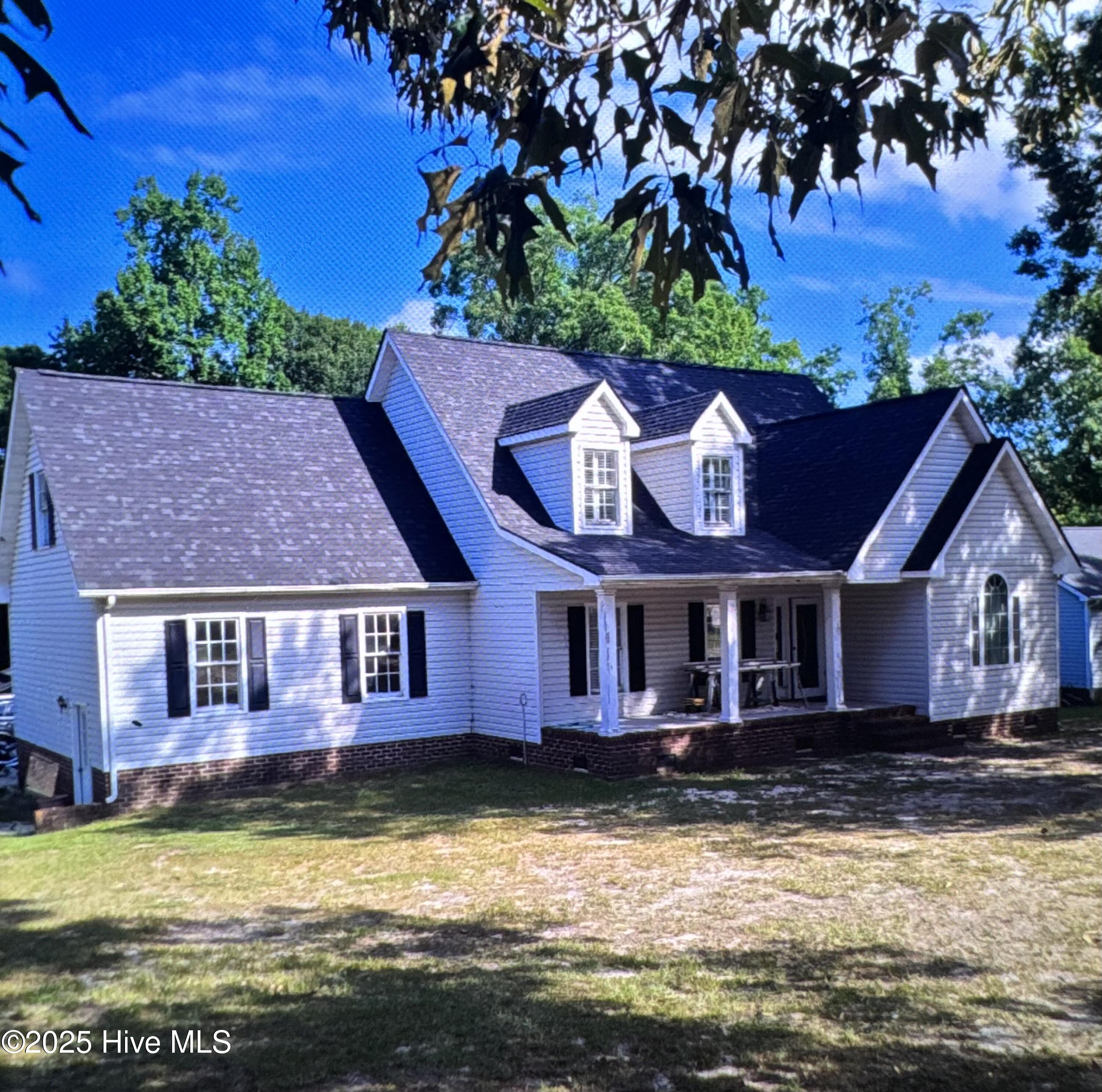 107 Red Oak Drive Property Photo 1