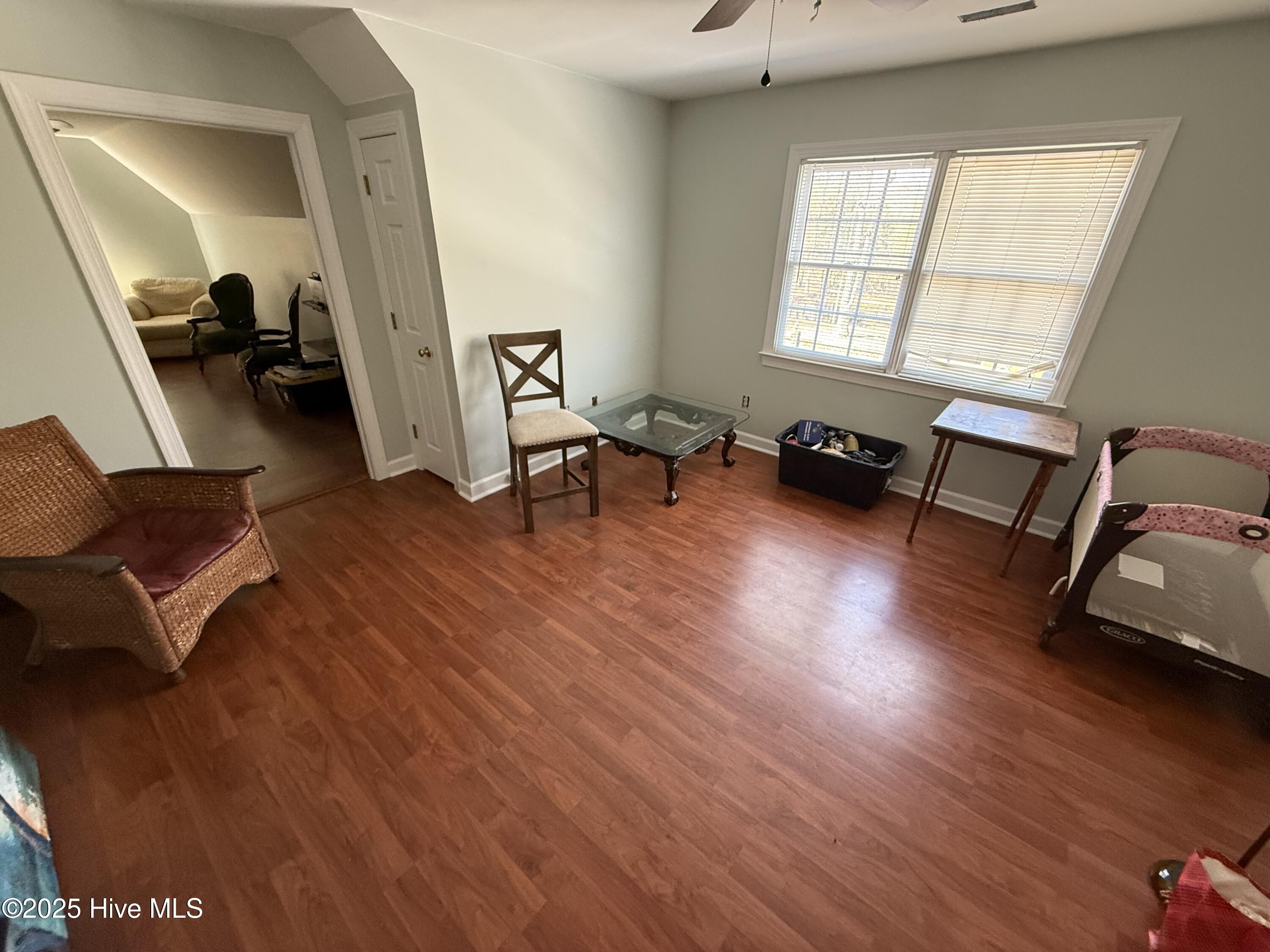 107 Red Oak Drive Property Photo 17