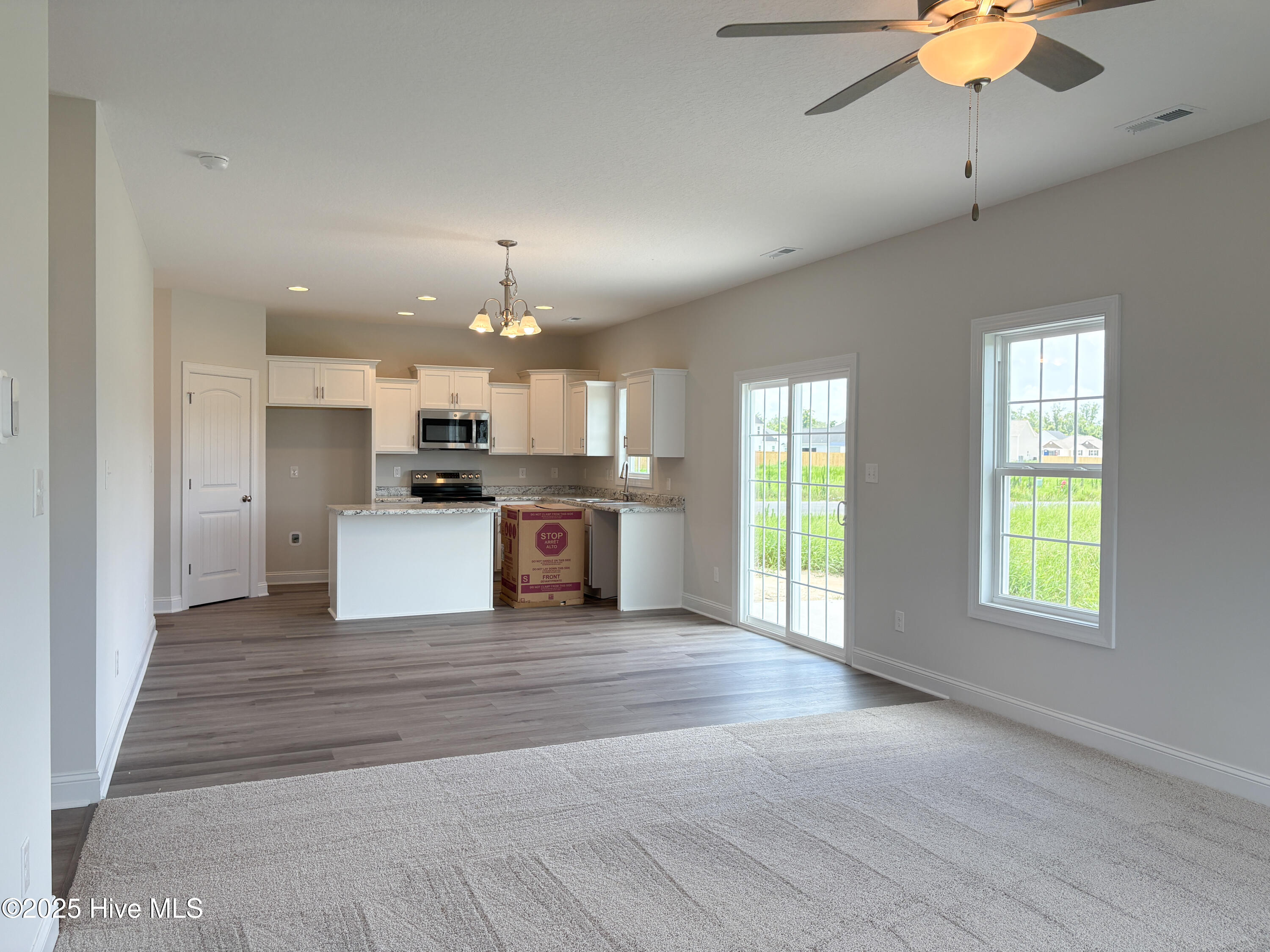 800 Calebs Creek Court Property Photo 8