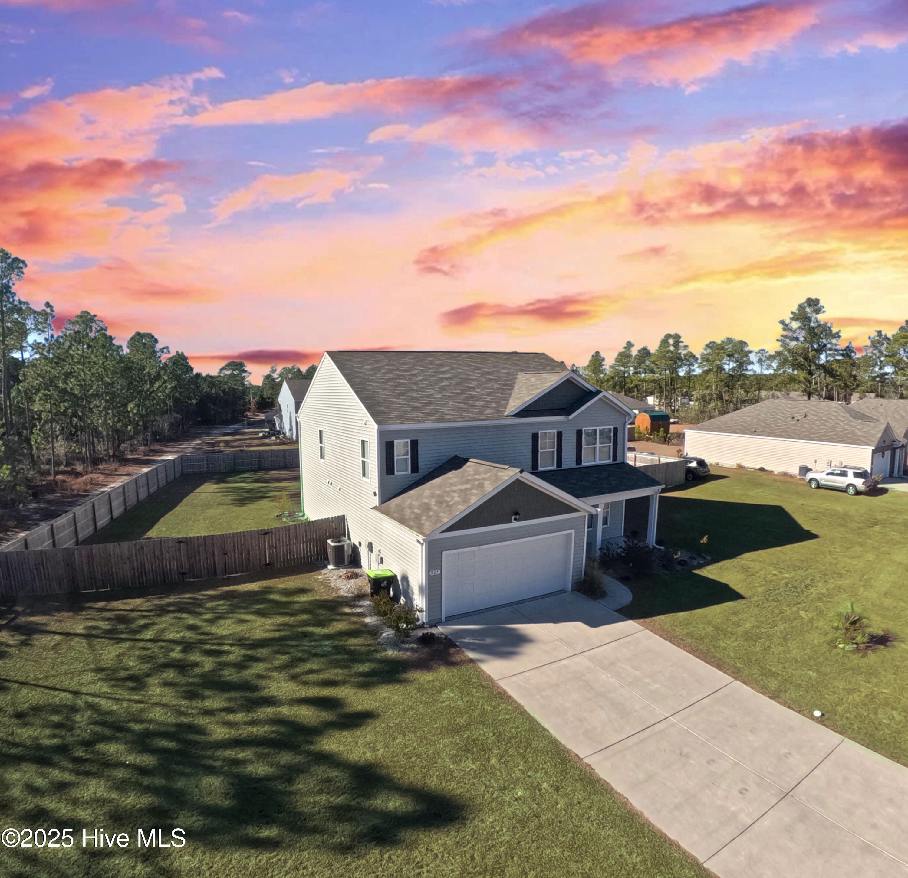 525 Pinecrest Street Property Photo 1