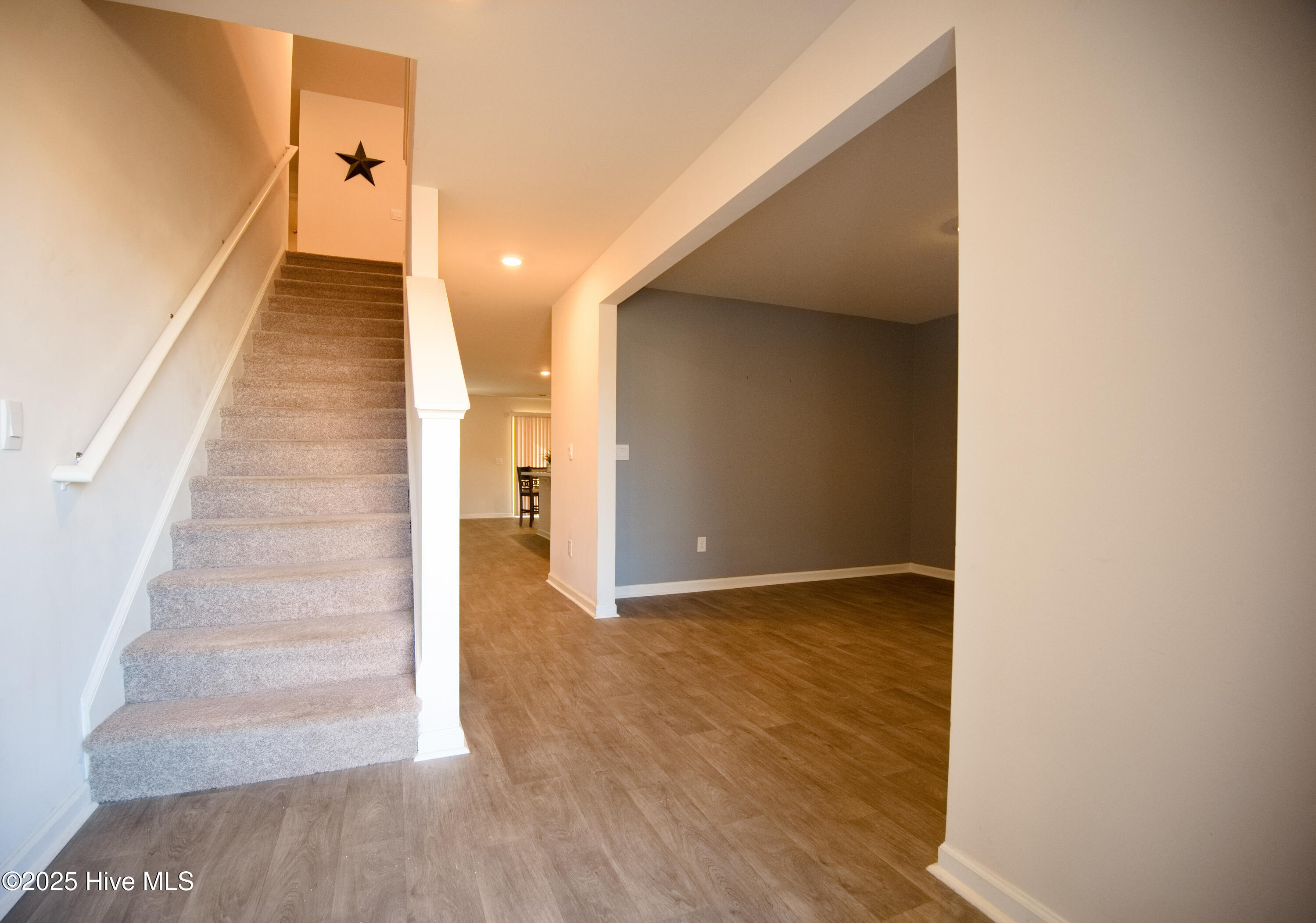 525 Pinecrest Street Property Photo 13