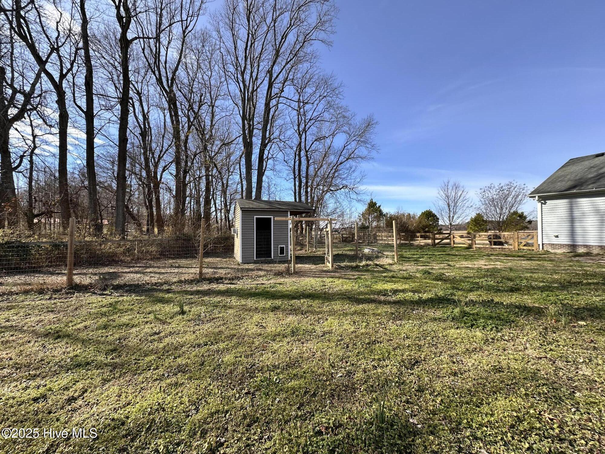 107 Clearwood Drive Property Photo 13