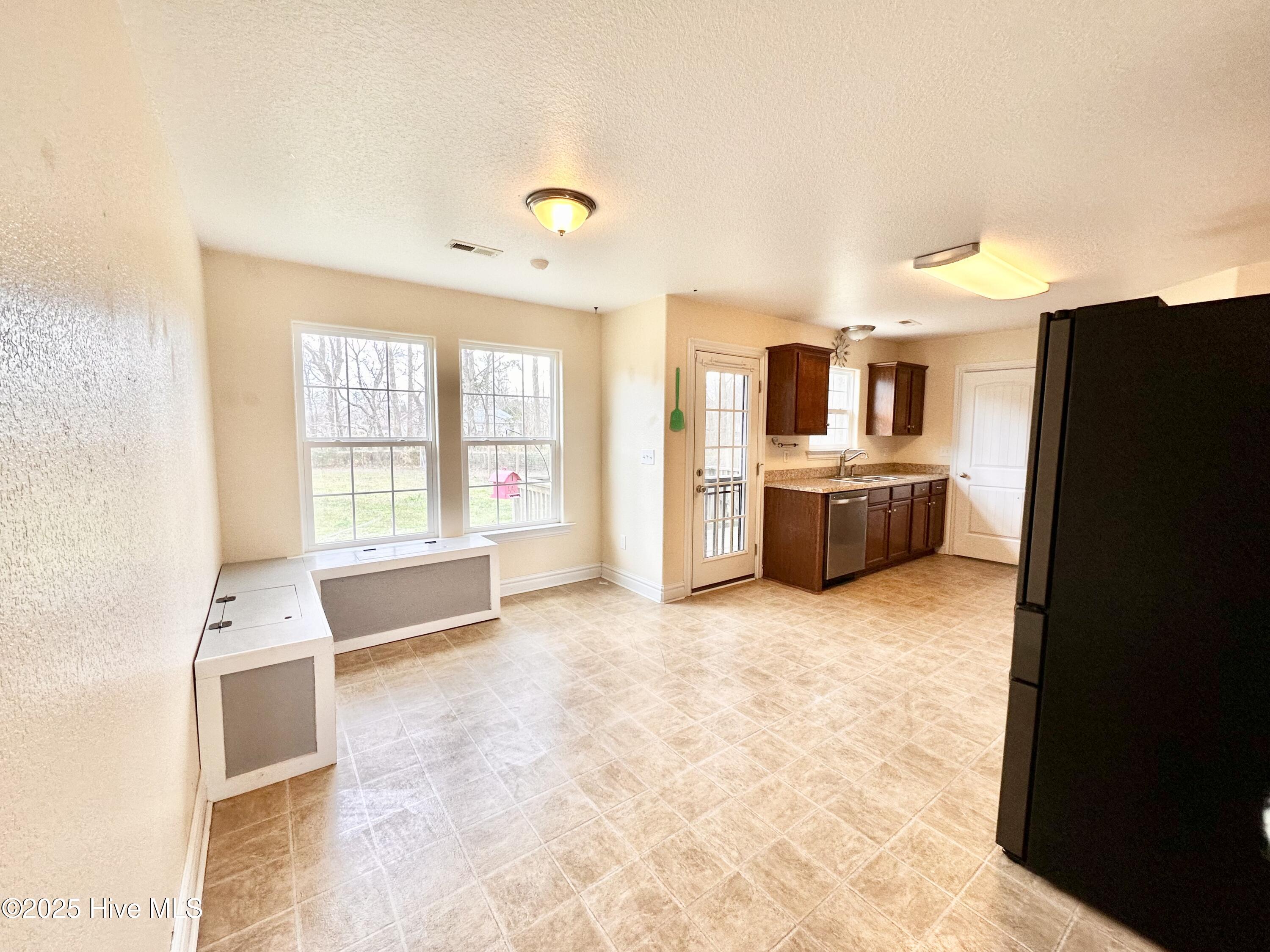 107 Clearwood Drive Property Photo 15