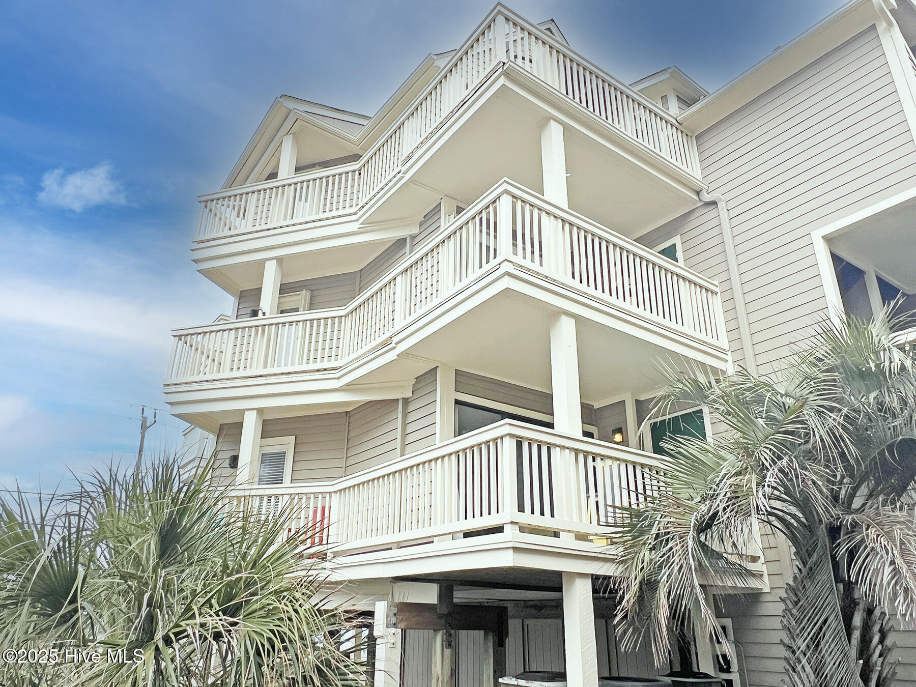 Picture of 1411 S Lake Park Boulevard Unit B1