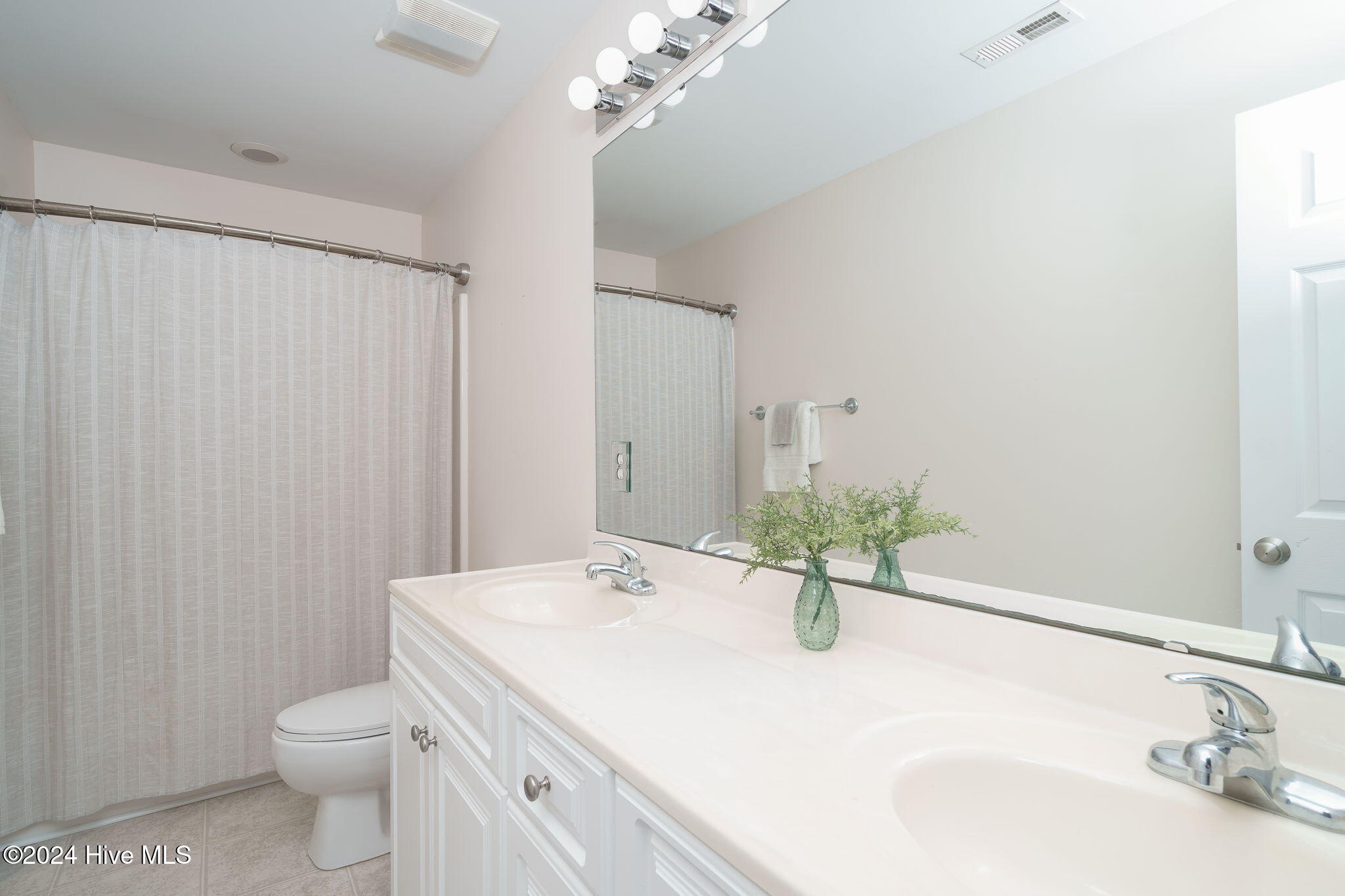 224 Hickory Shores Drive Property Photo 25