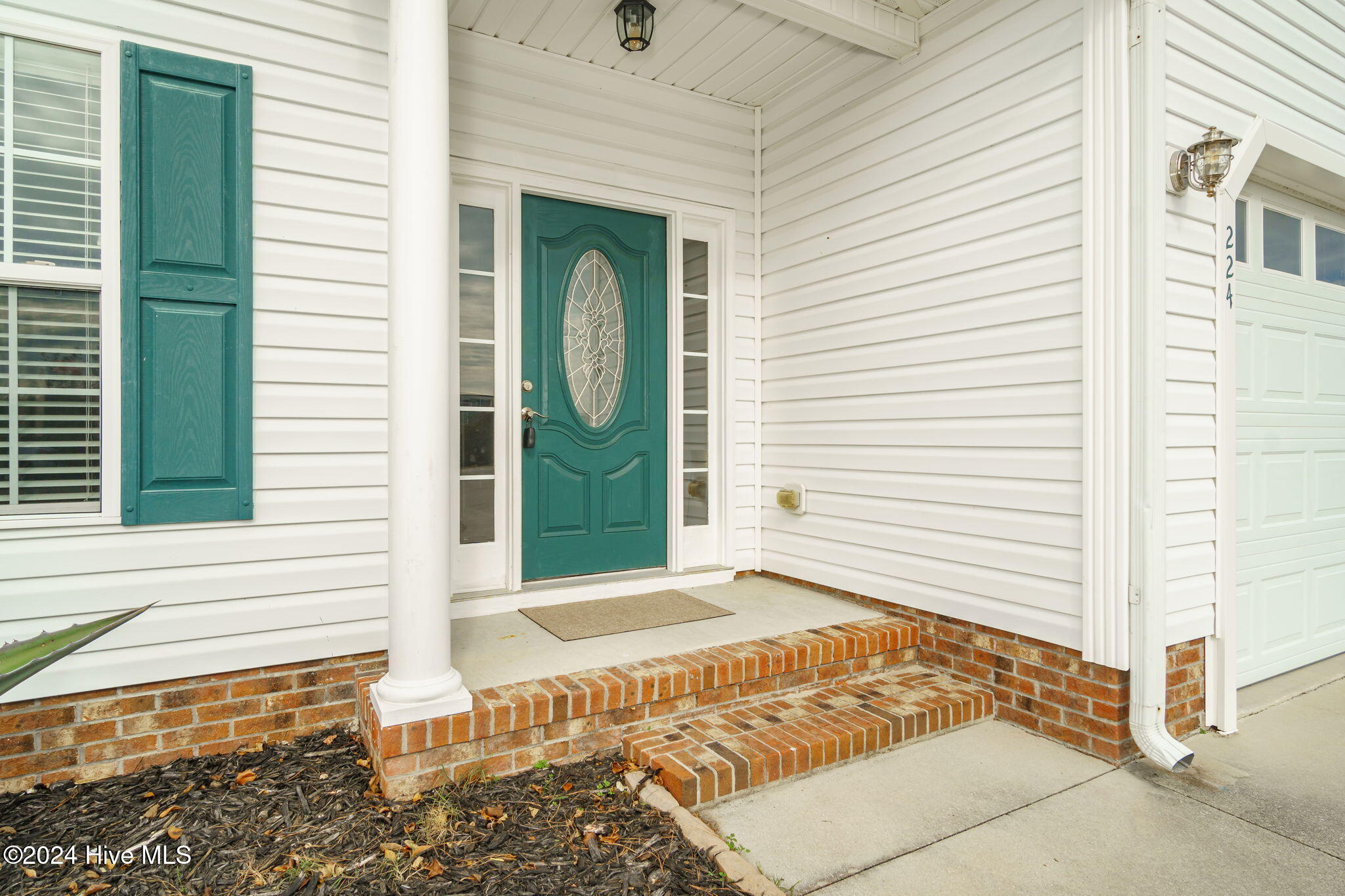 224 Hickory Shores Drive Property Photo 32