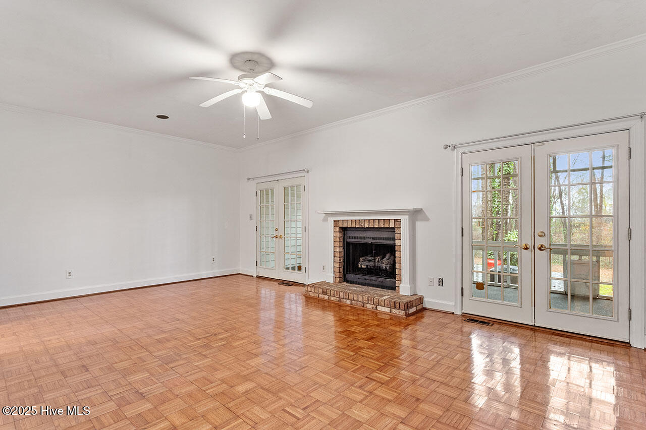1311 Forest Hills Road E-3 Property Photo 6